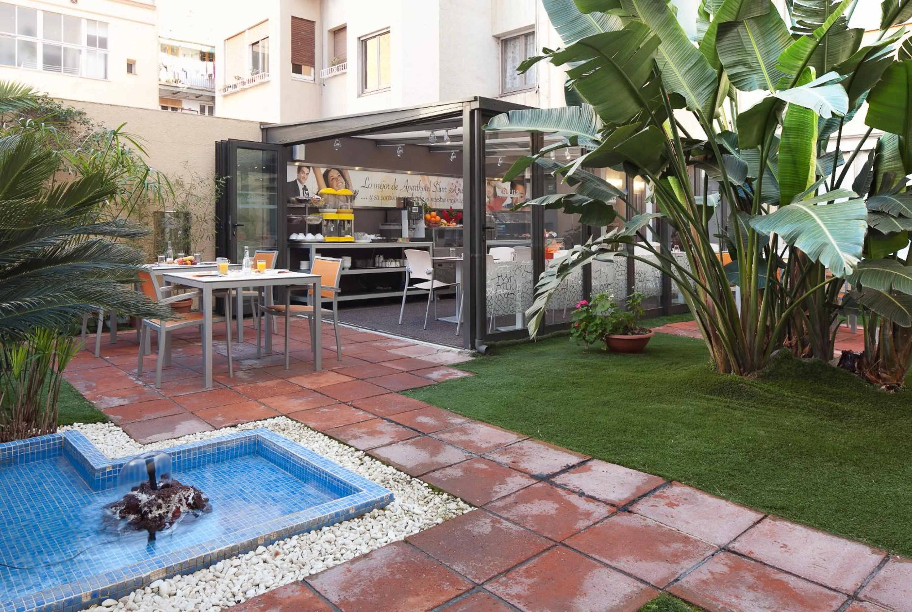 Garden in Aparthotel Silver