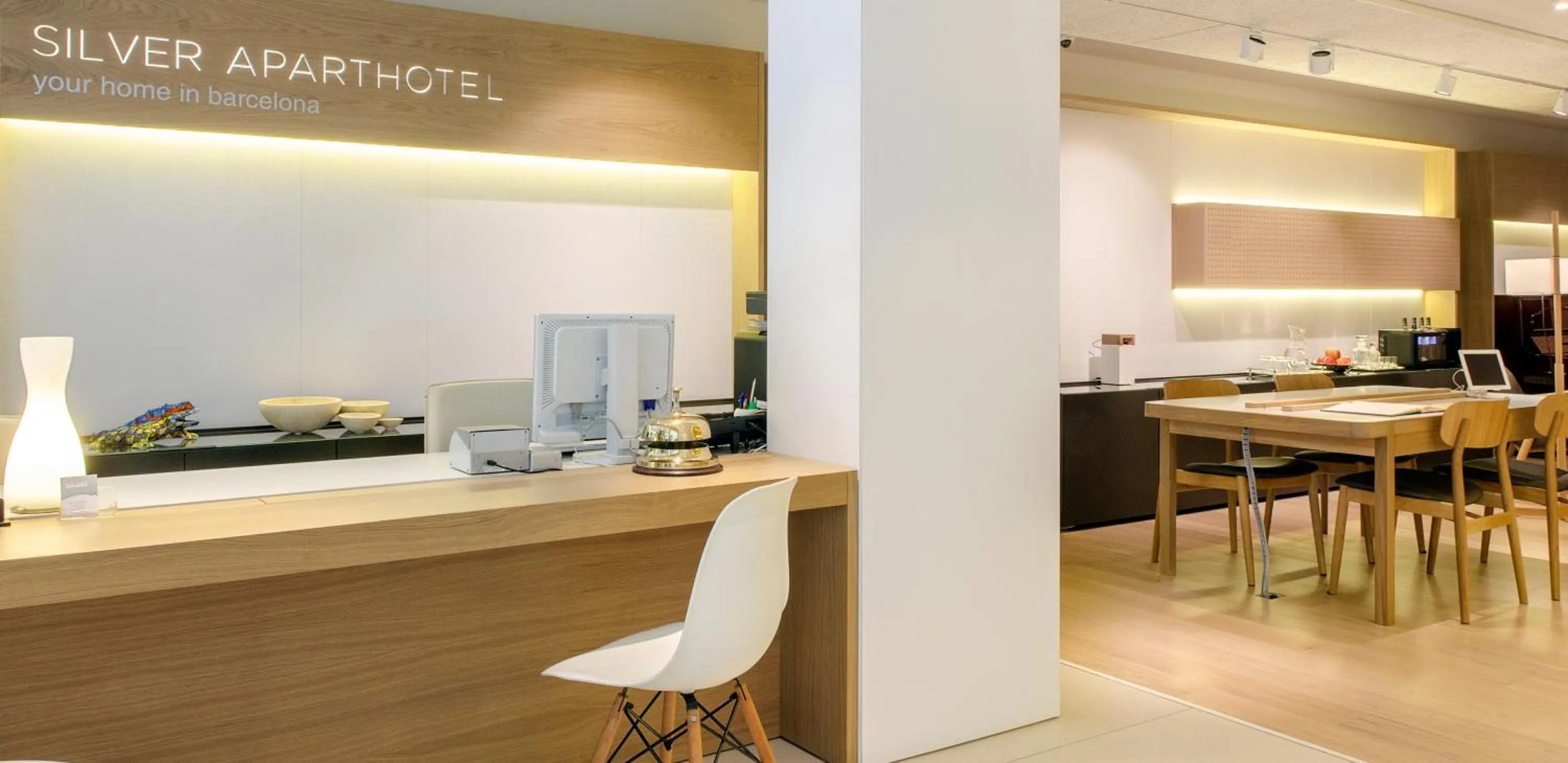 Lobby or reception in Aparthotel Silver