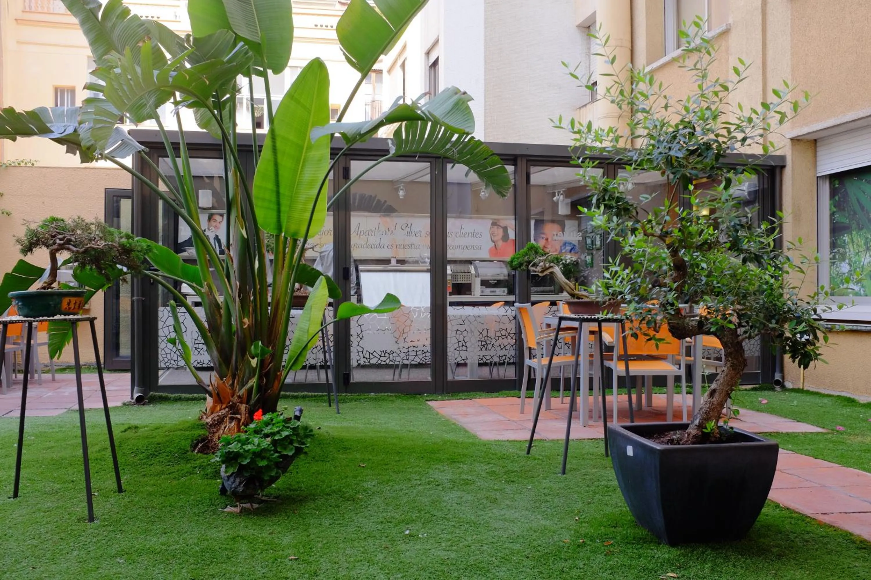 Patio in Aparthotel Silver