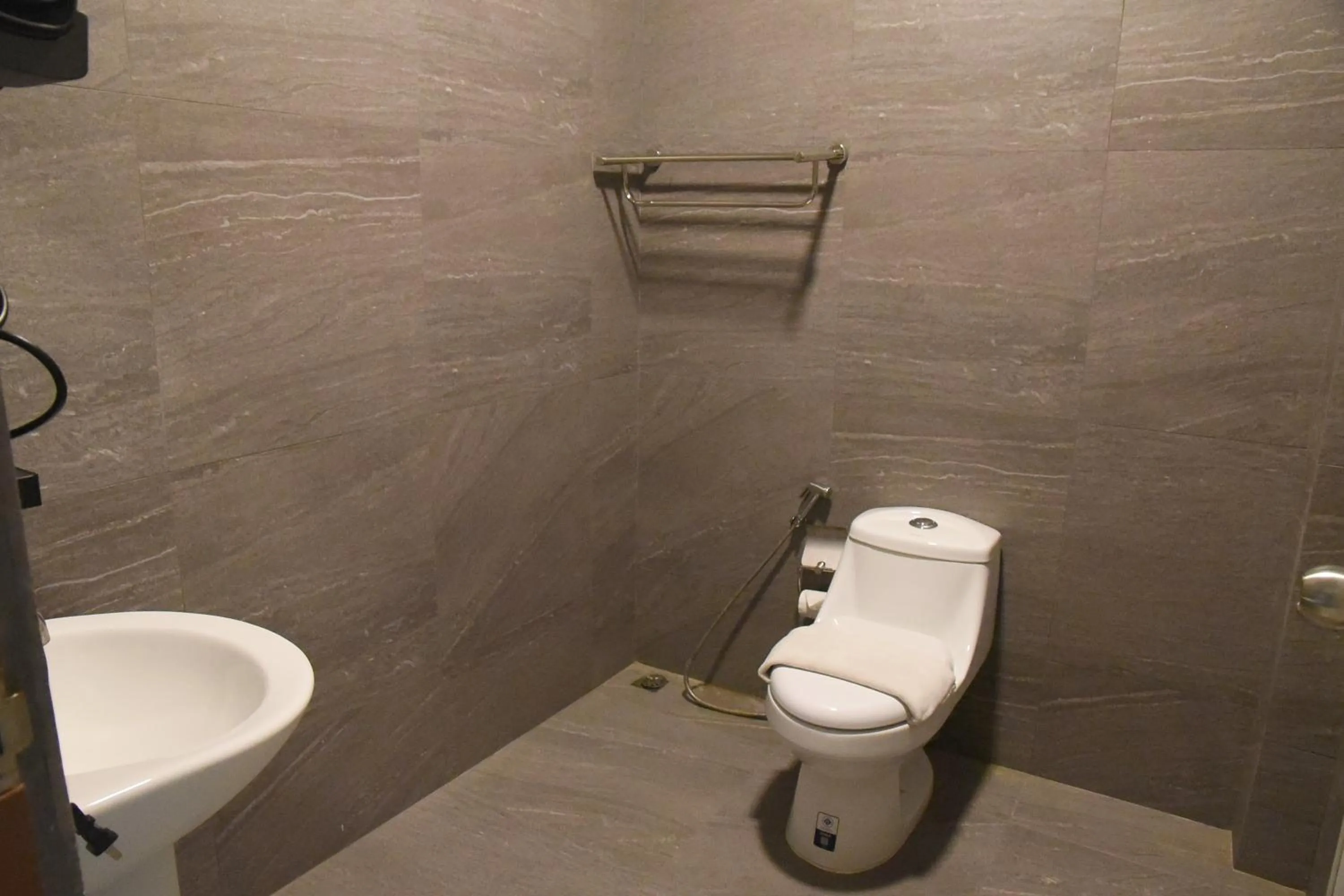 The Base Inn Pattaya