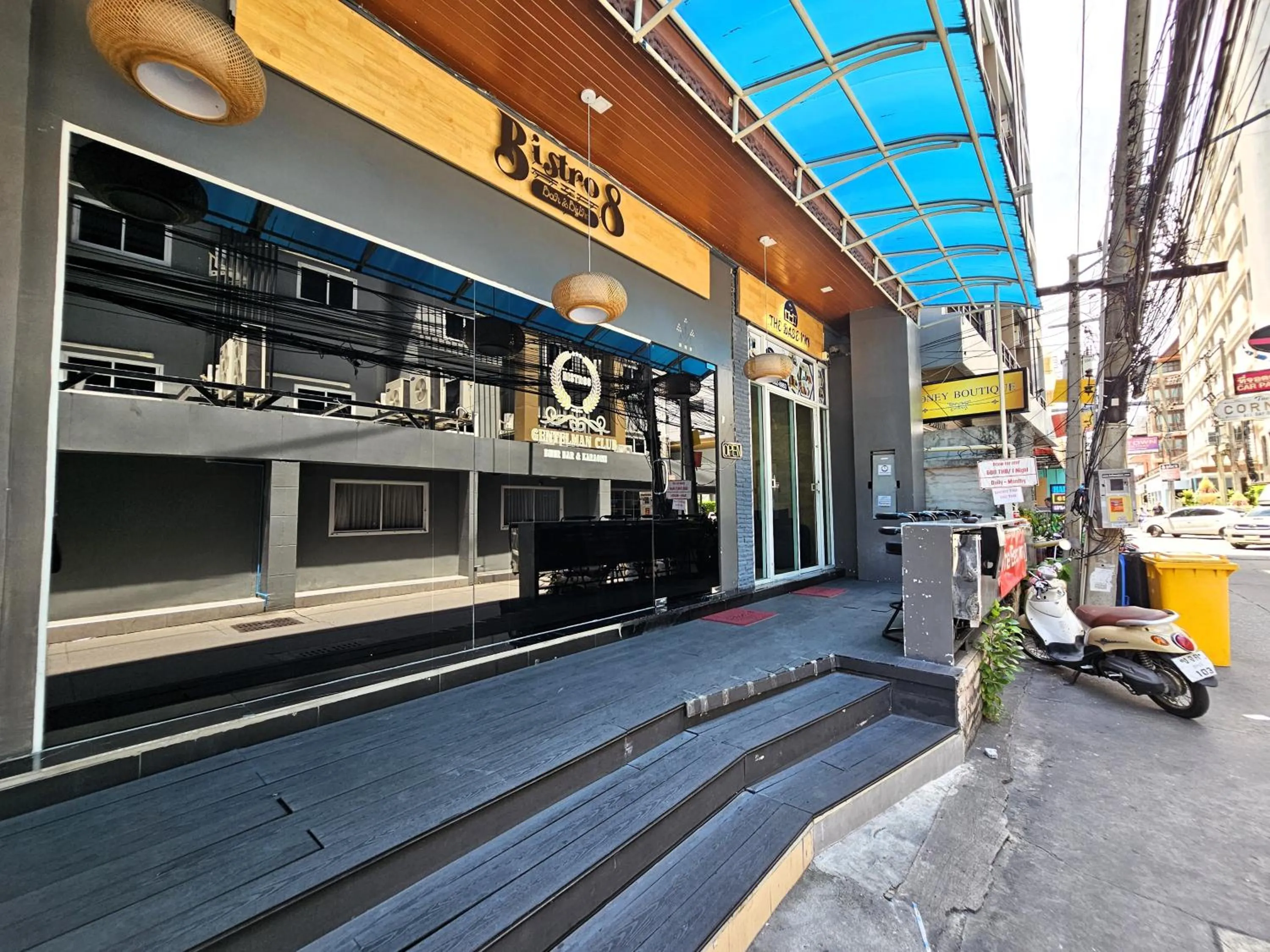 Location in The Base Inn Pattaya