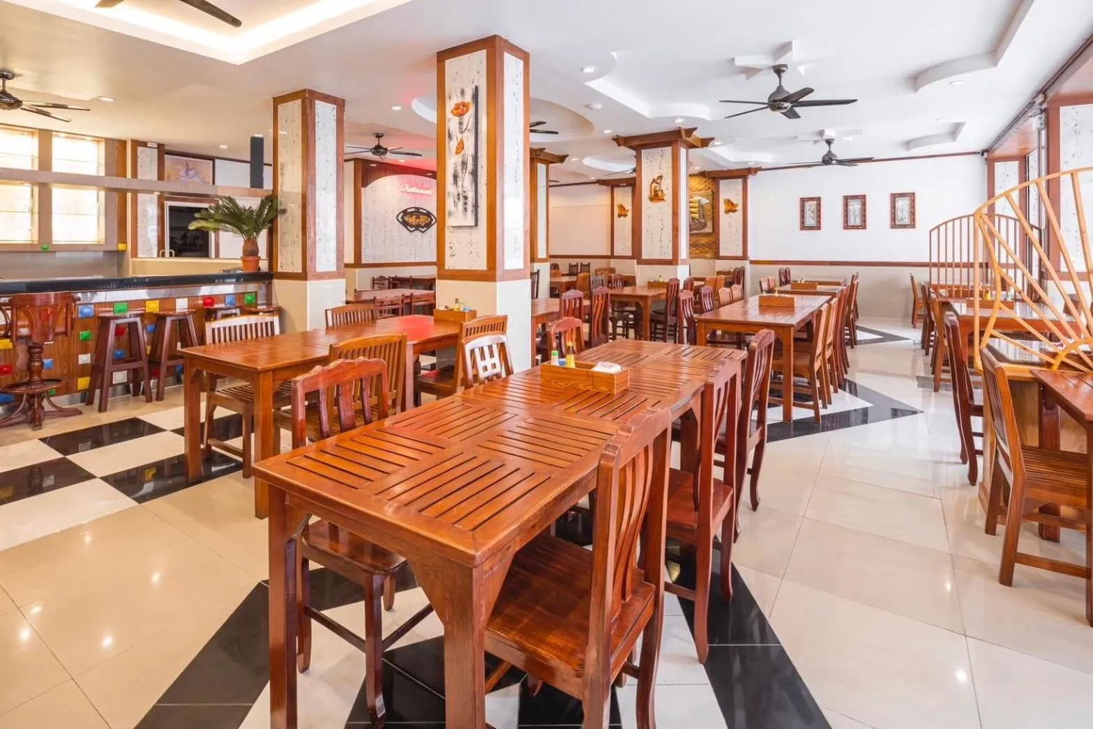 Restaurant/places to eat in Sun Shine Patong