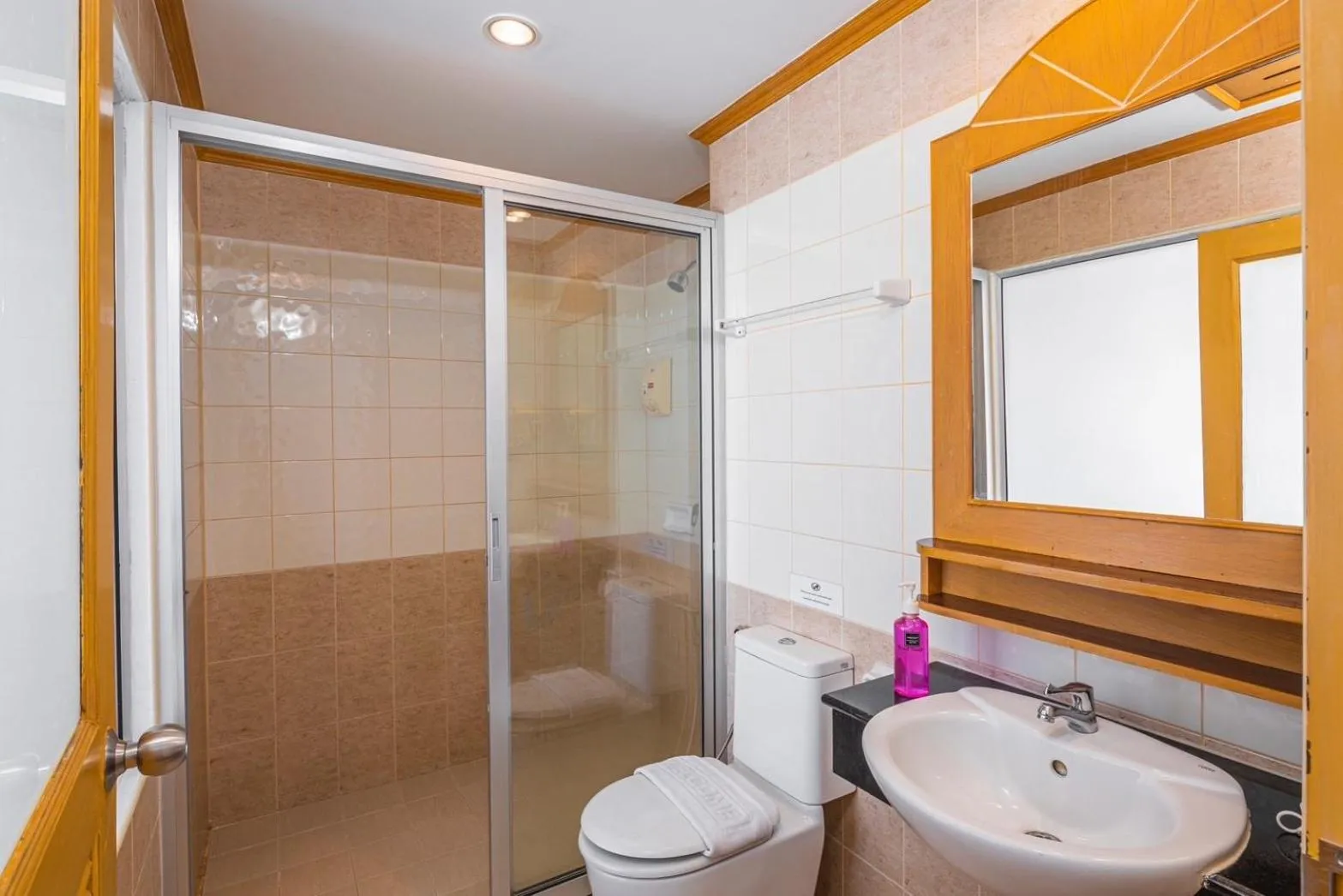 Bathroom in Sun Shine Patong