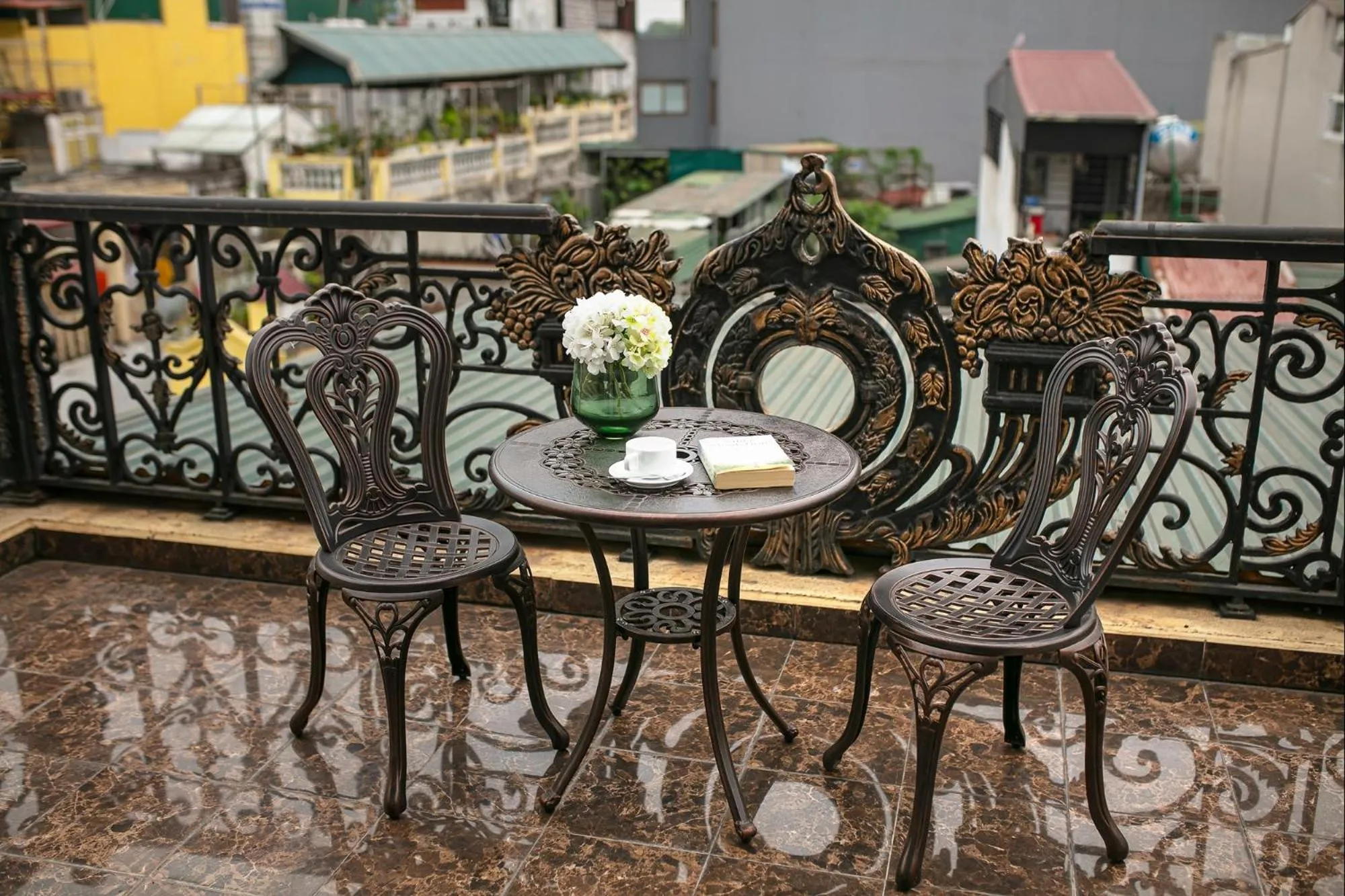 Balcony/Terrace in Media Central Hotel & Spa