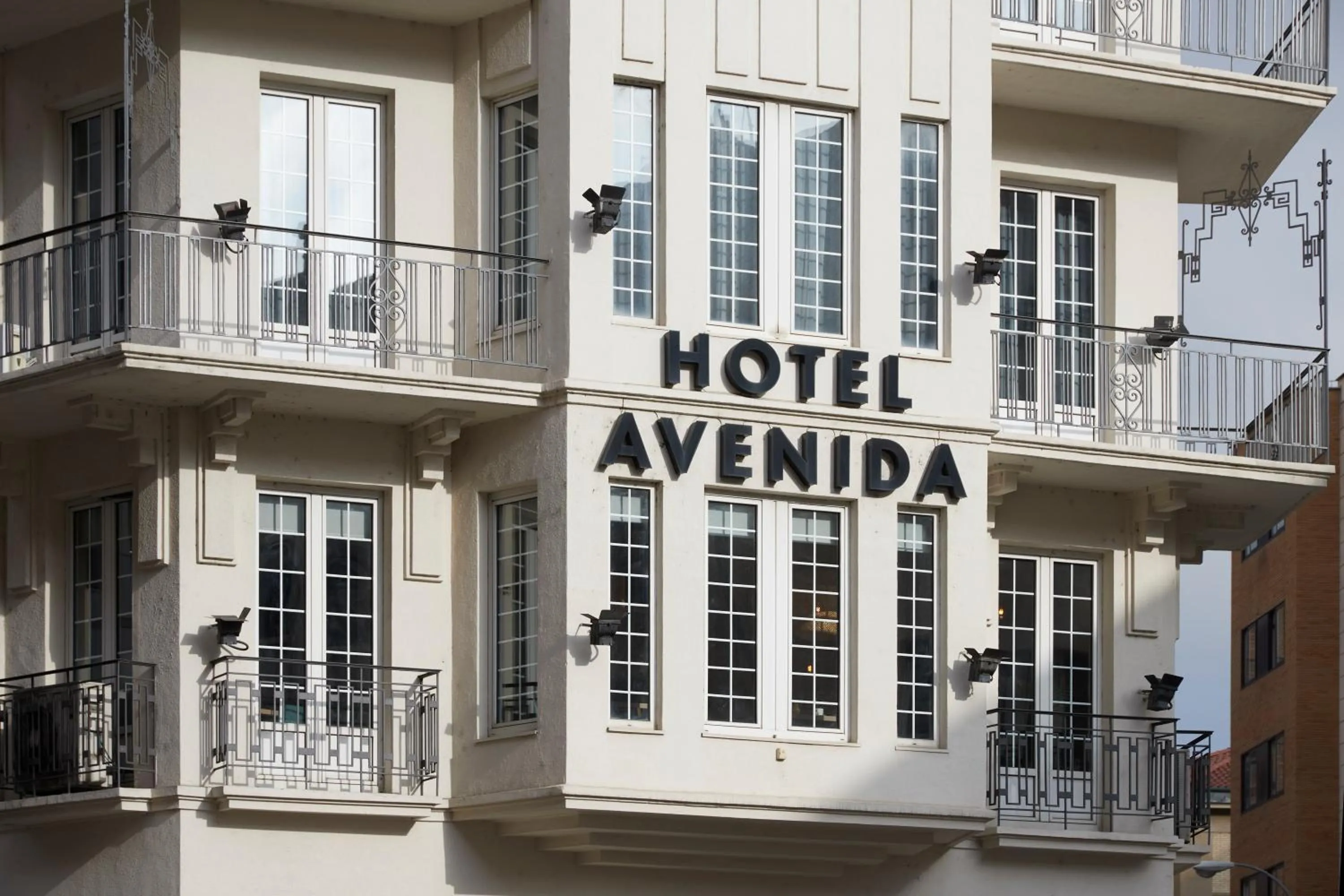 Property building in Hotel Avenida