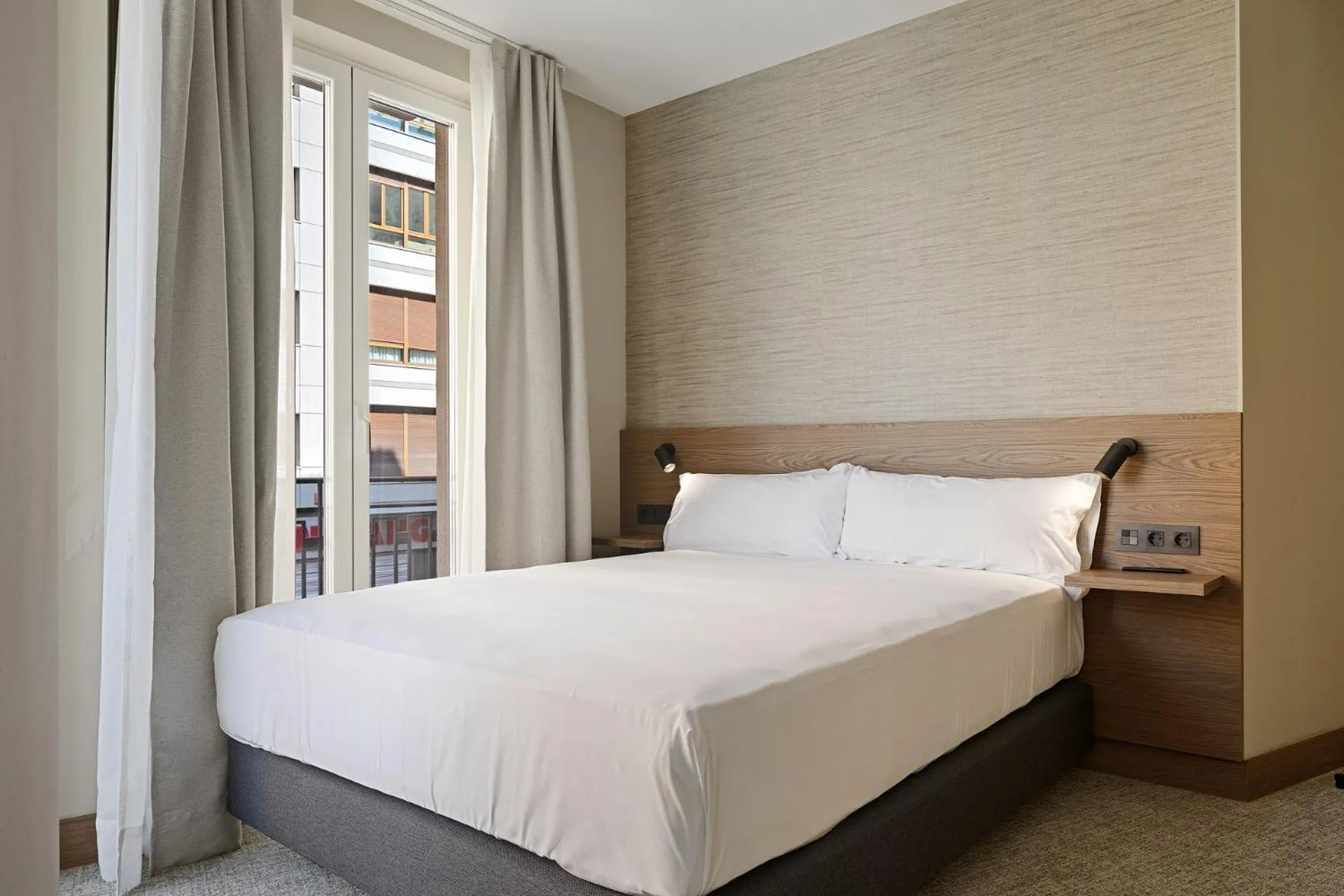 Bed in Hotel Avenida