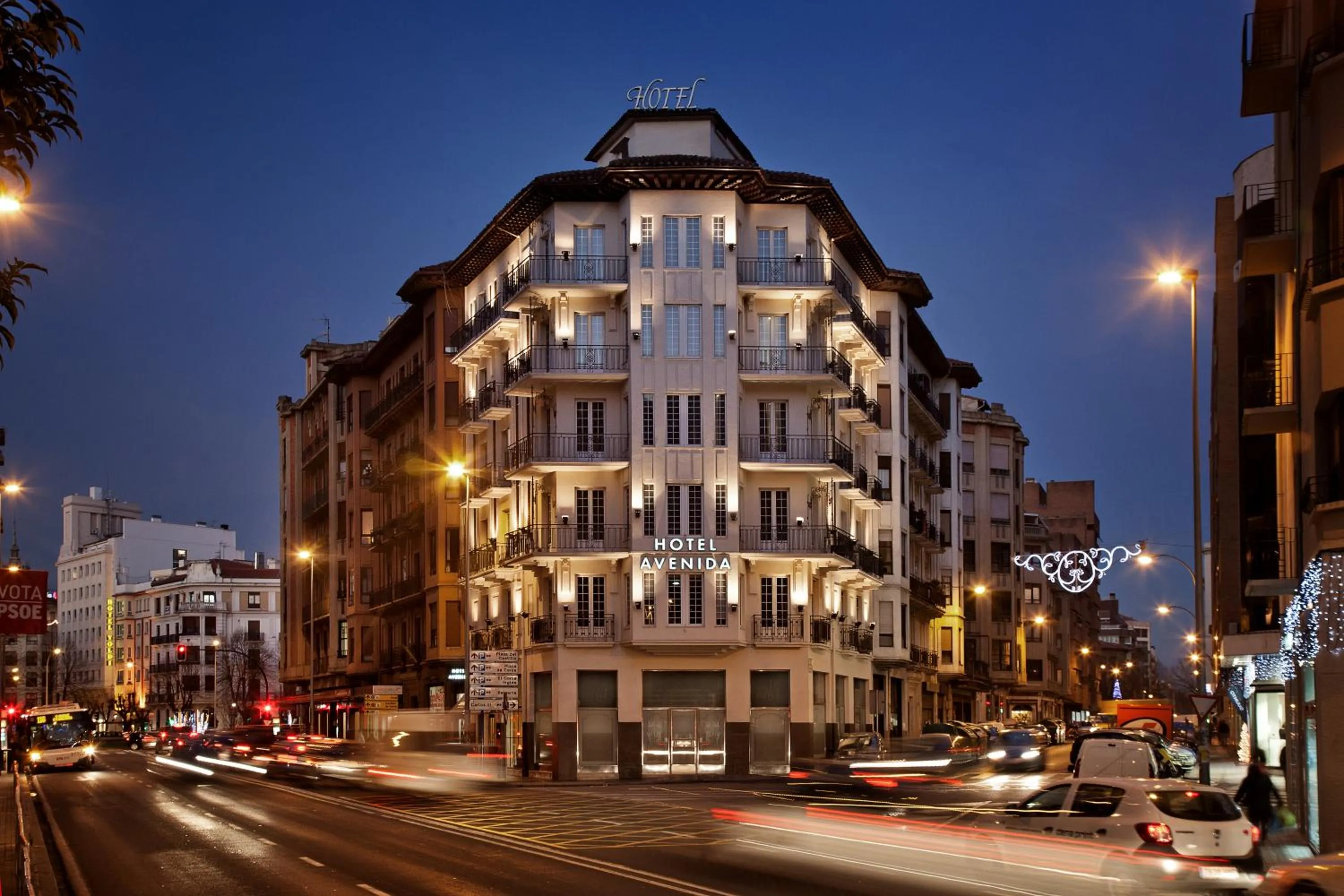 Property building in Hotel Avenida