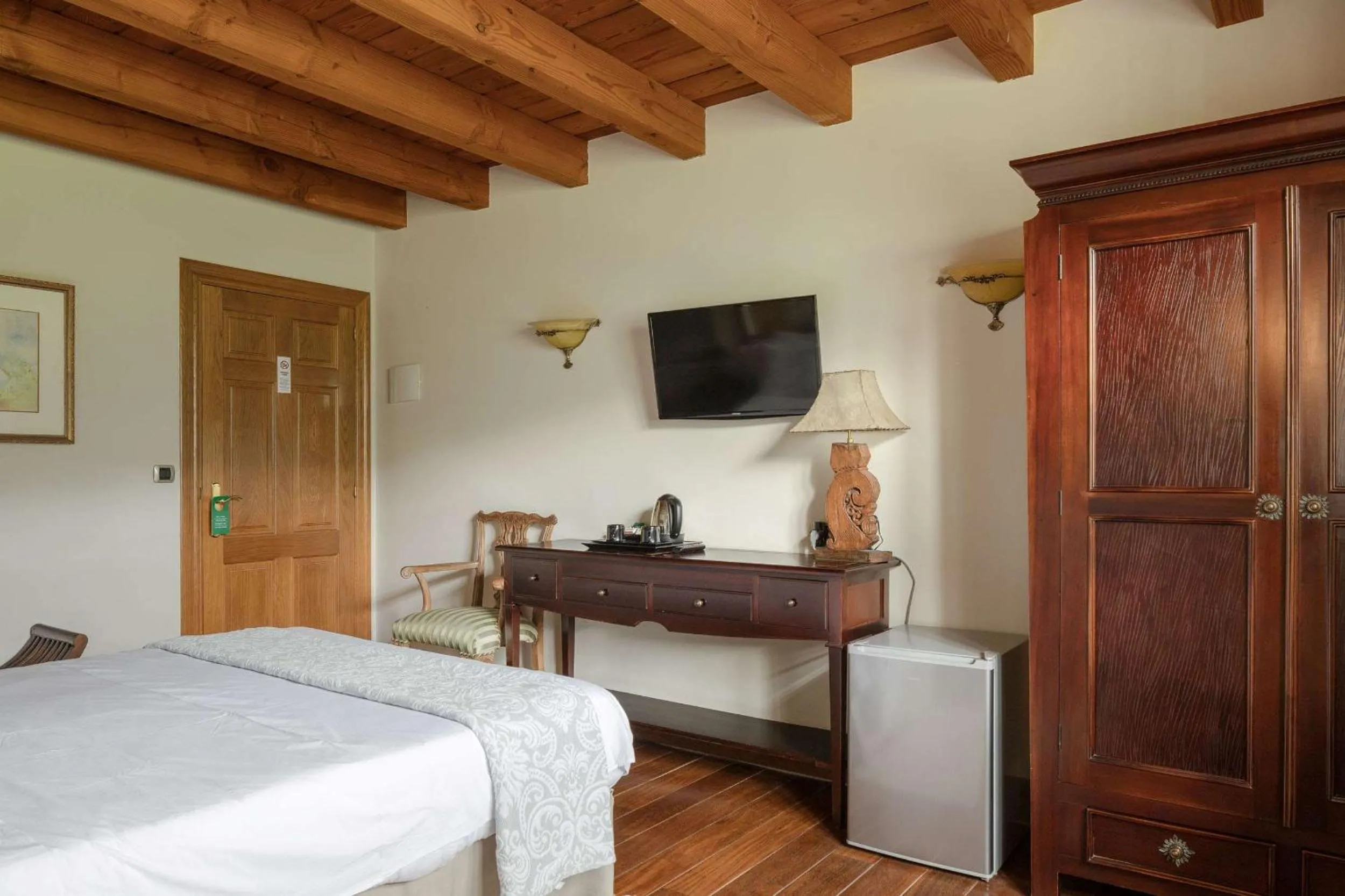 Bed in Hotel & Spa Etxegana