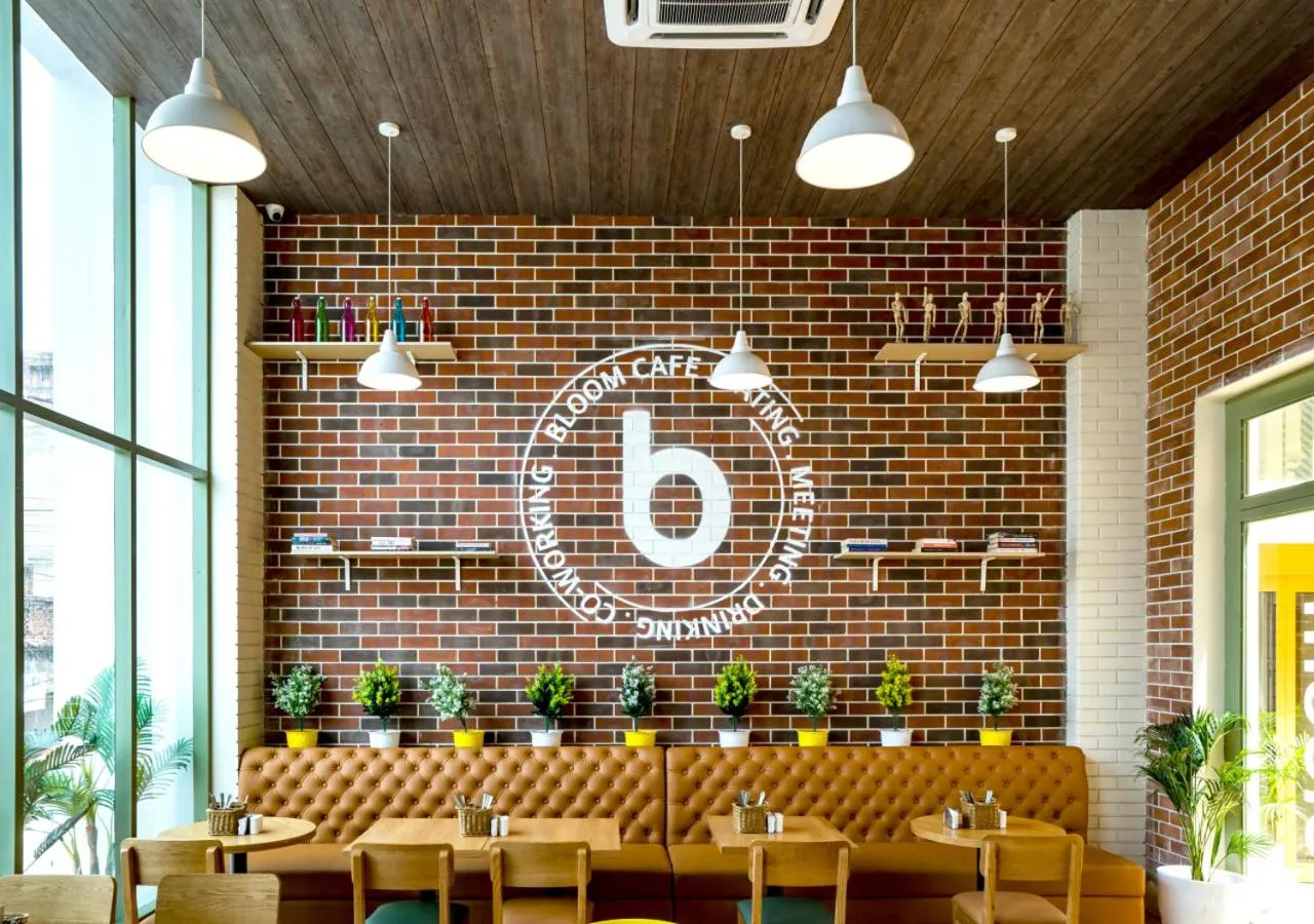 Restaurant/places to eat in Bloom Hotel - Jammu