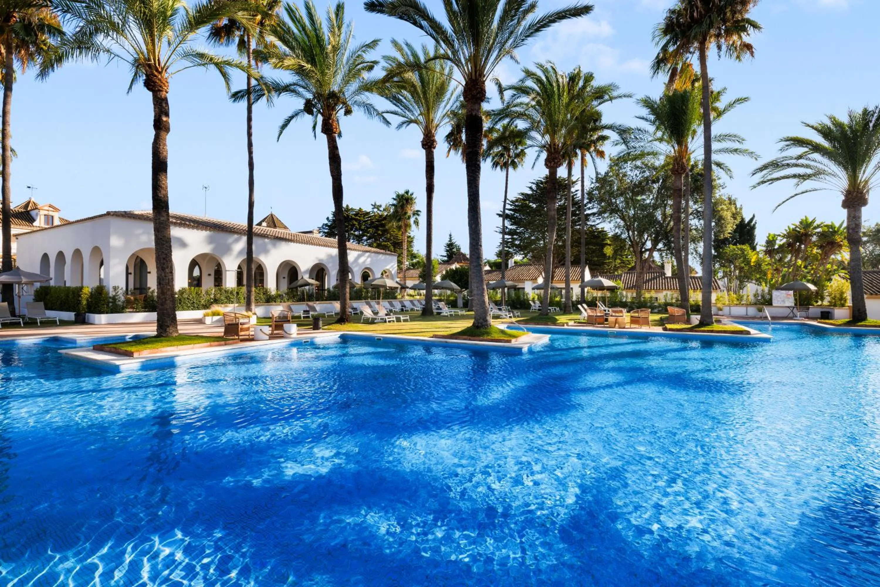 Swimming pool in Hotel Inmood San Roque
