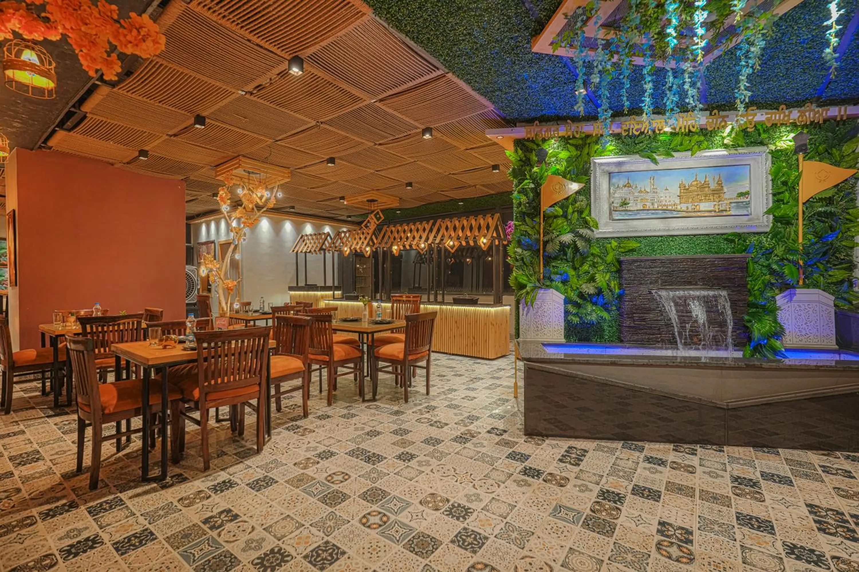 Restaurant/places to eat in Hotel Global Inn