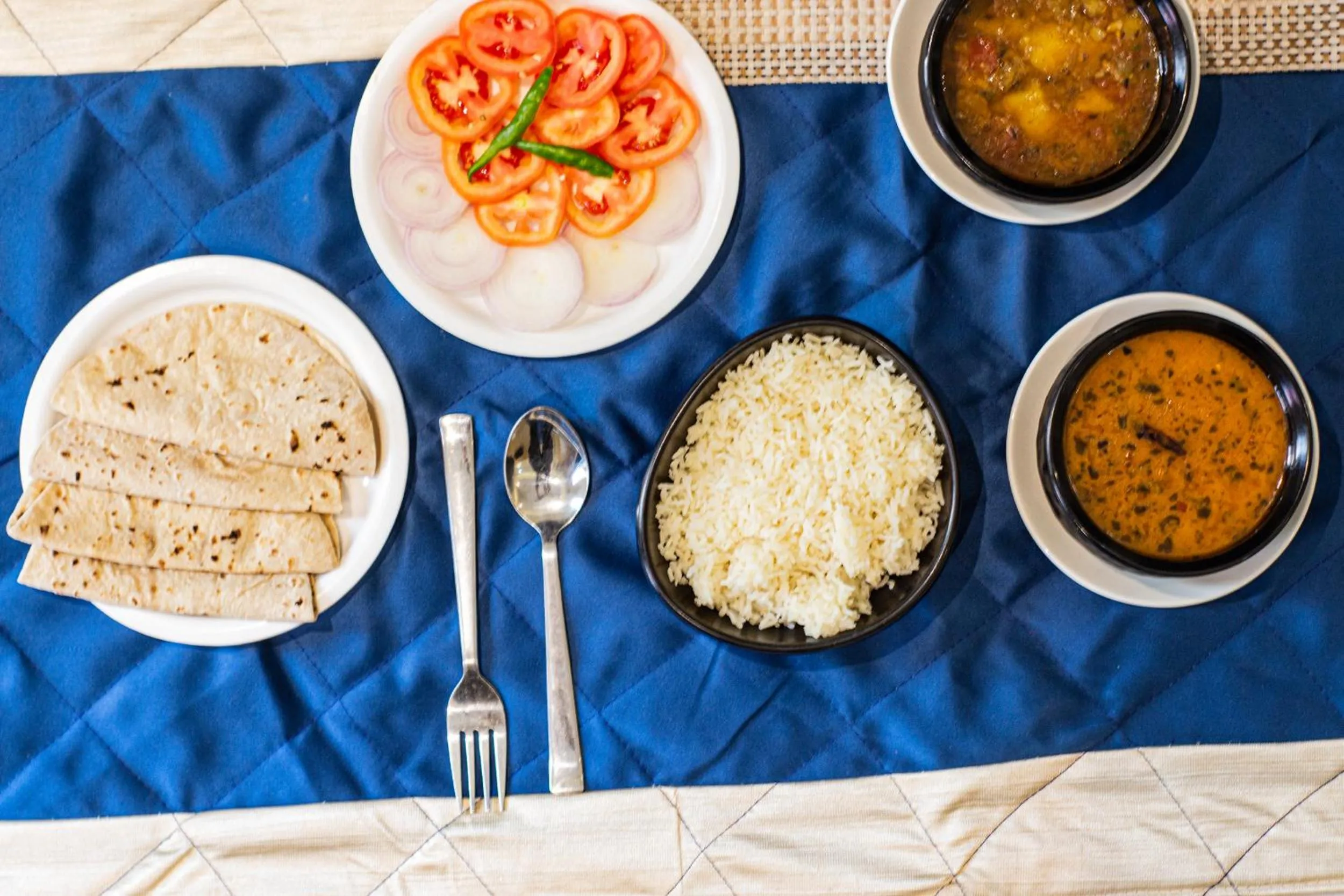 Lunch in Hotel Global Inn