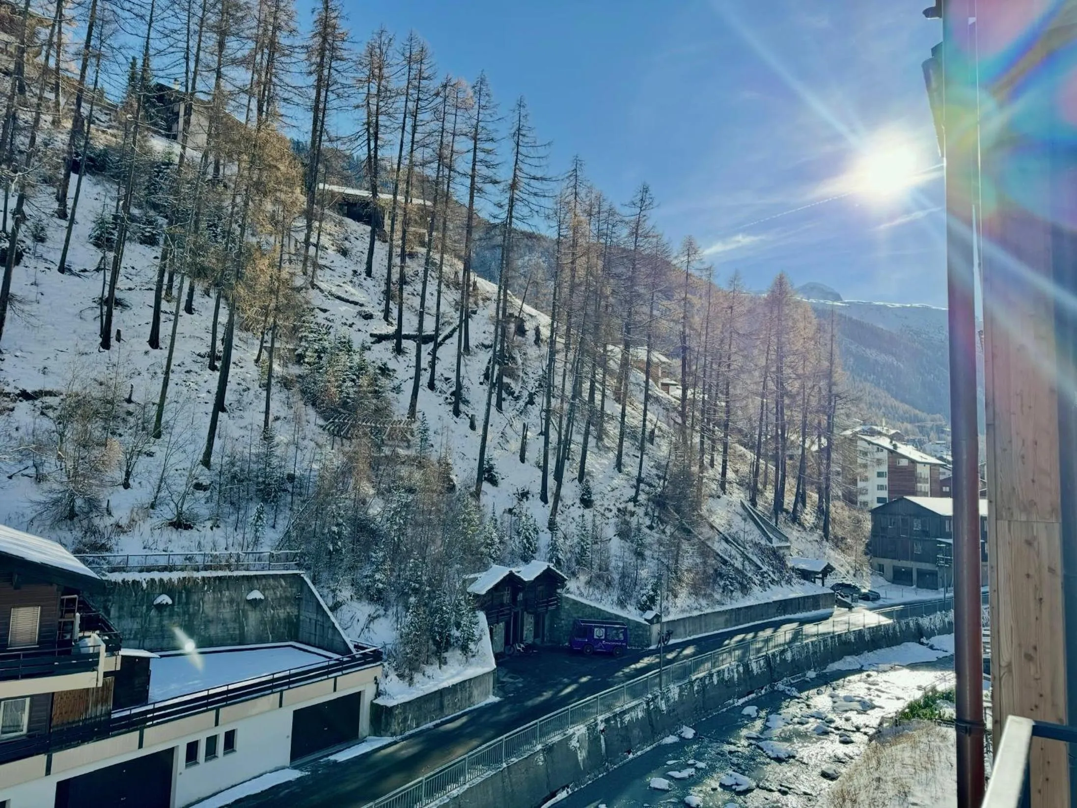 Peaky Riders Self Check-in Hotel