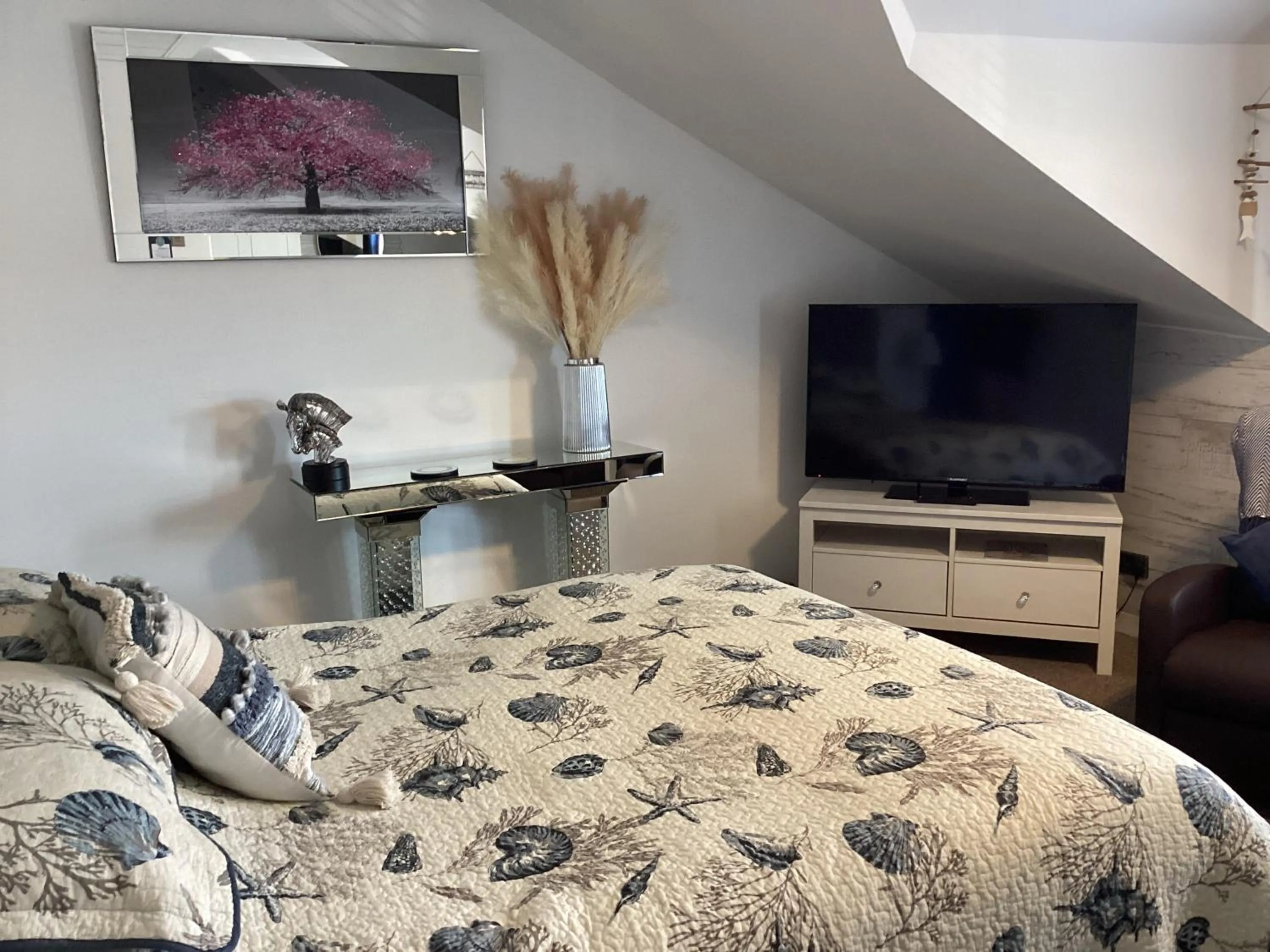 Bed in By the Seaside