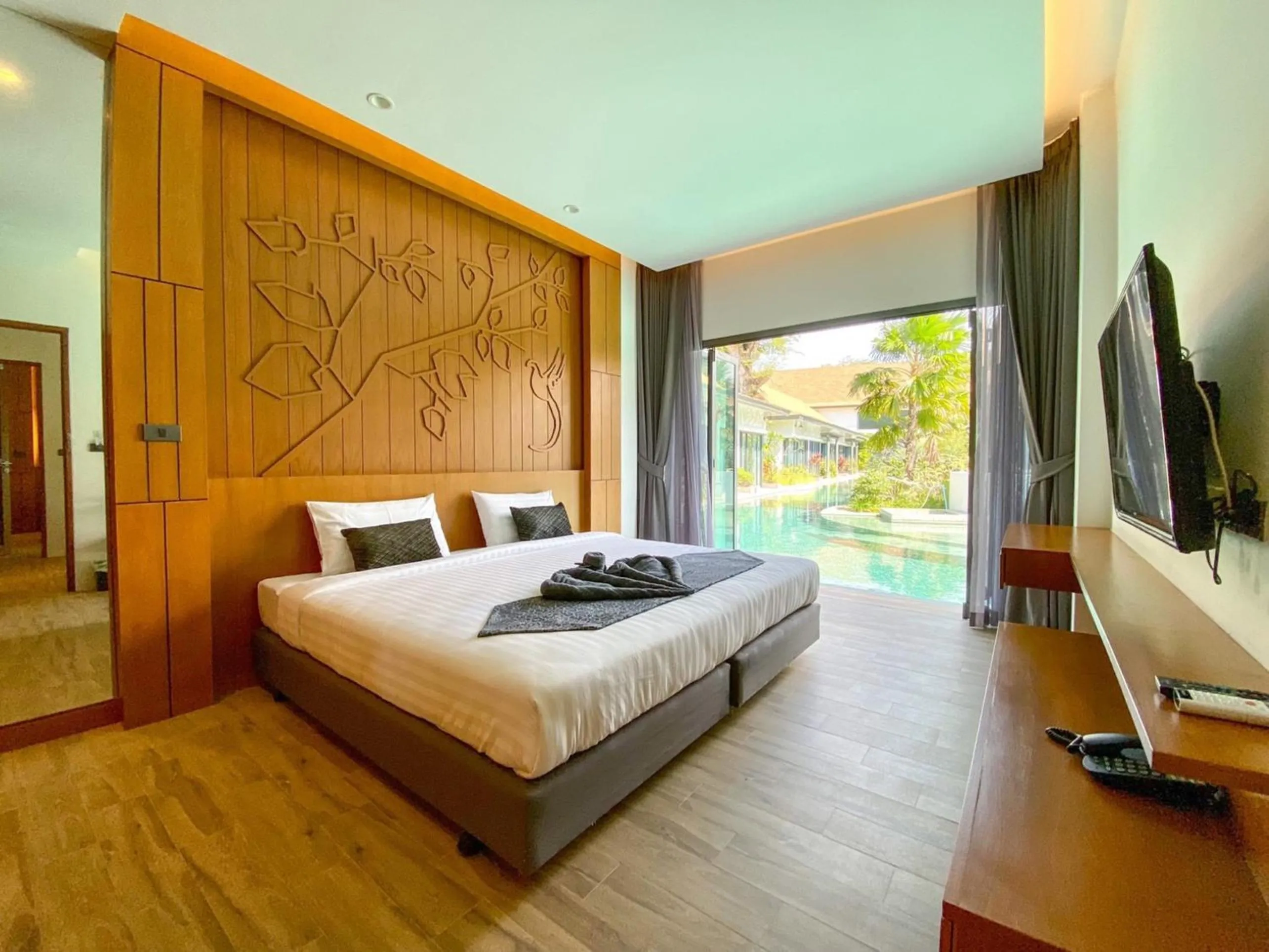Bed in Tajh Pool Villas