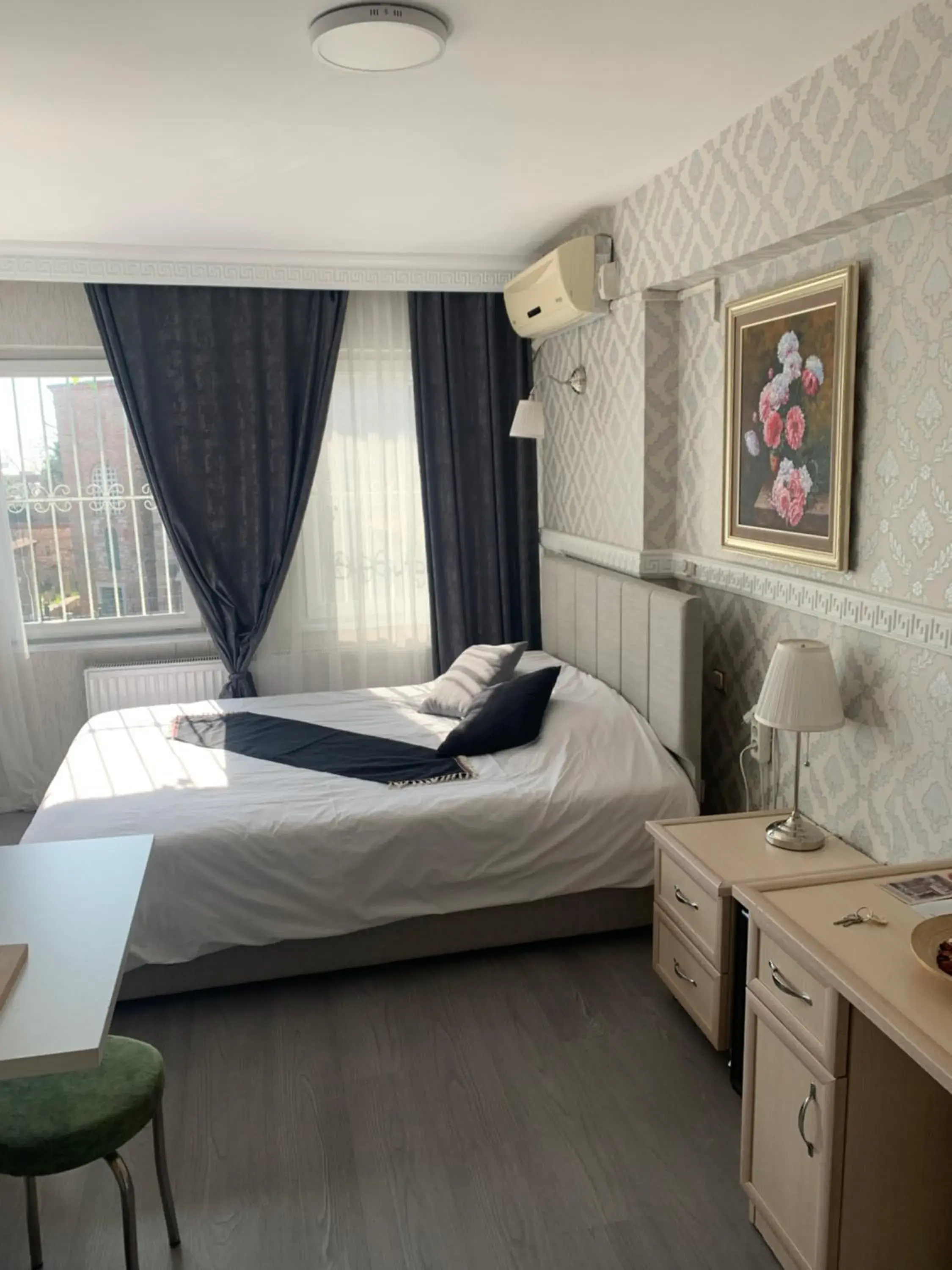 Triple Room with Garden View in antik sofia hotel Triple Room with Garden View in antik sofia hotel