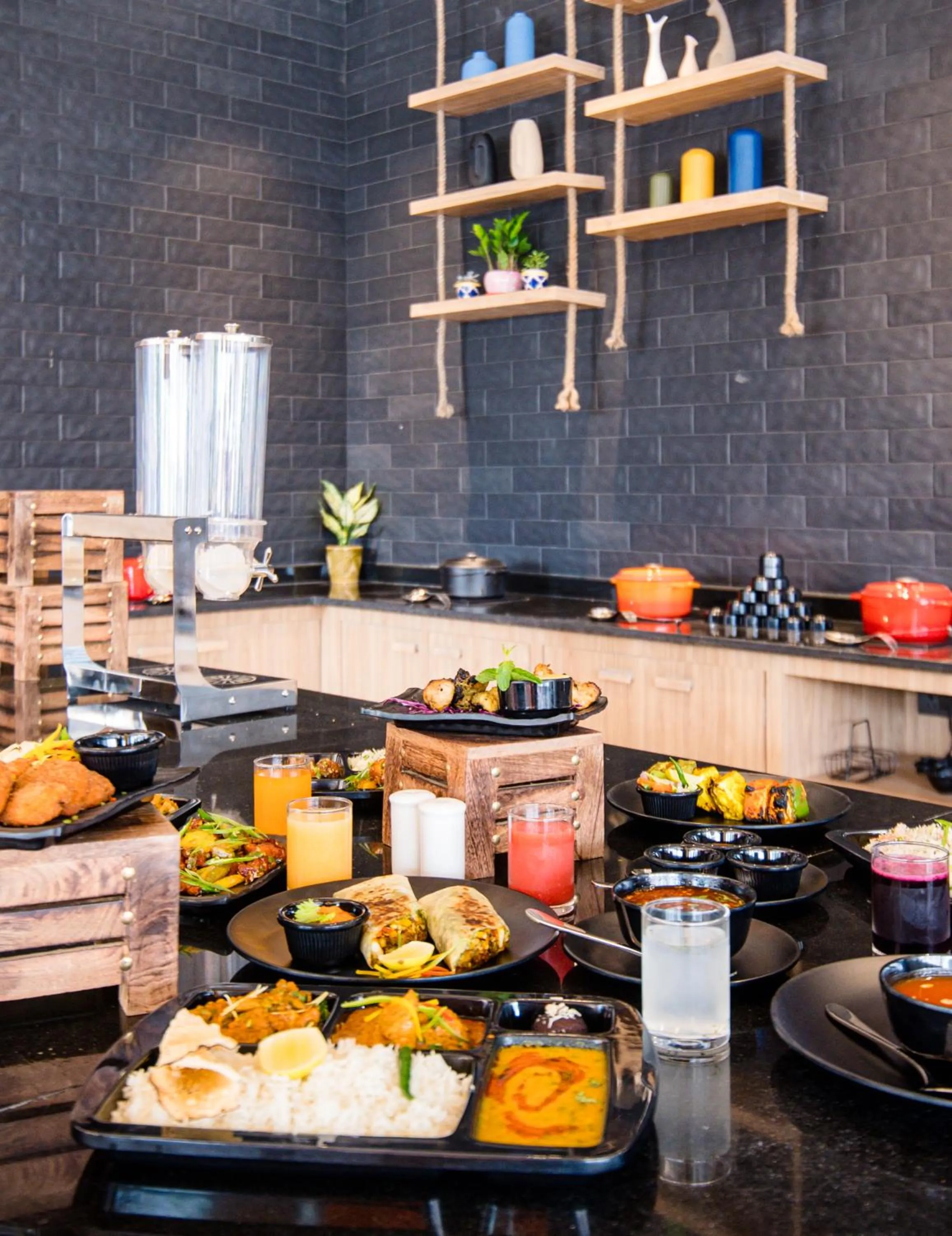 Food and drinks in Ginger Bharuch