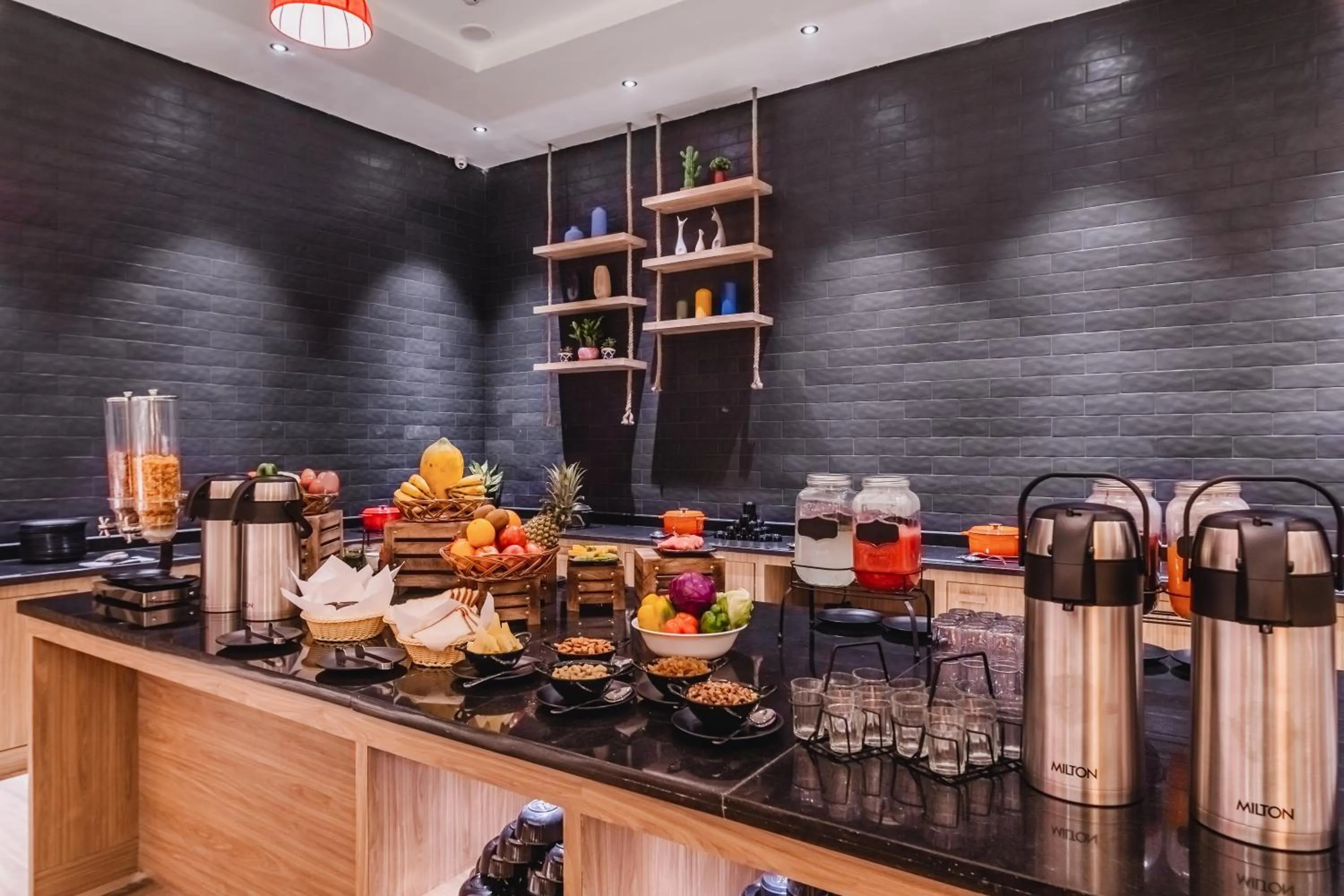 Food and drinks in Ginger Bharuch