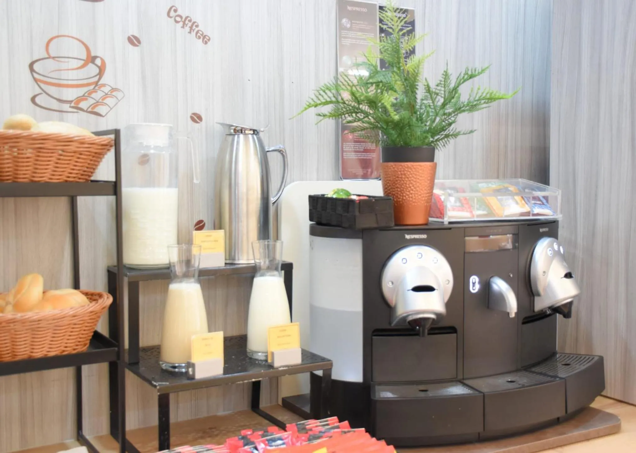 Buffet breakfast in Hotel Salymar