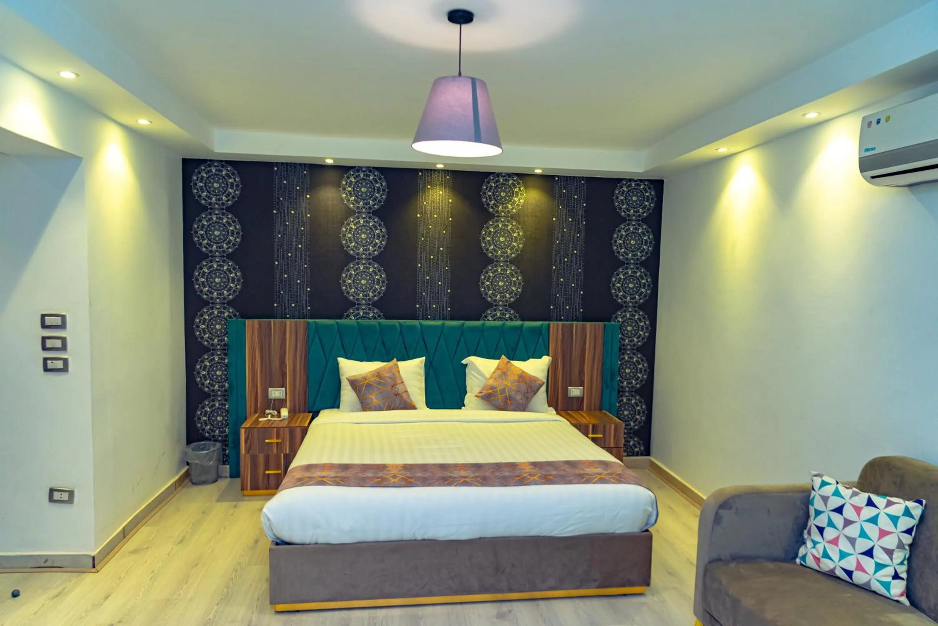 Bedroom, Bed in Jasmine Pyramids Hotel