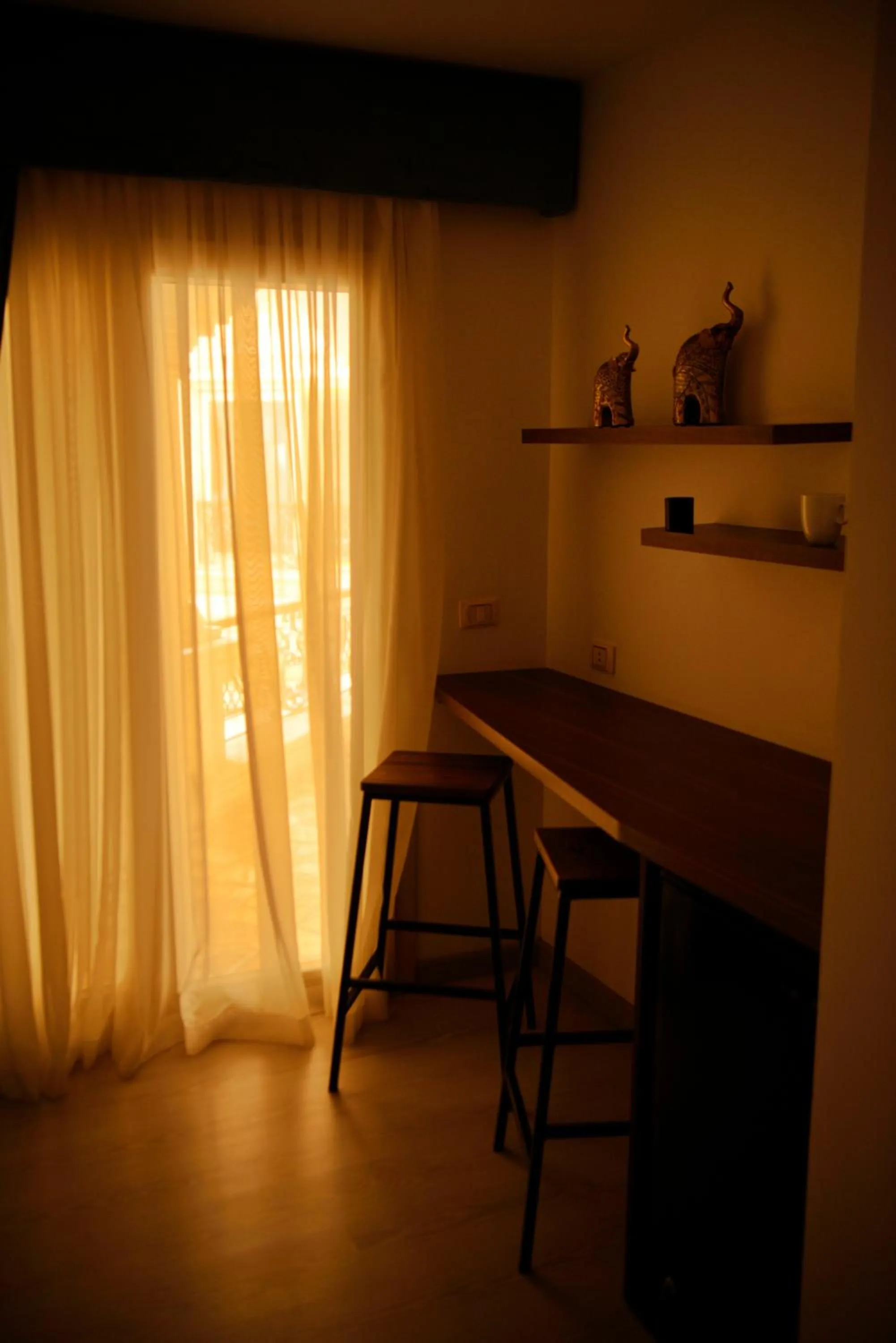 hair dresser in Jasmine Pyramids Hotel