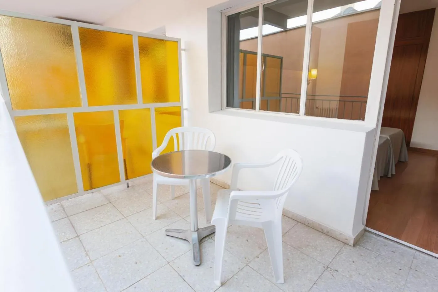 Photo of the whole room in Port Vista Oro