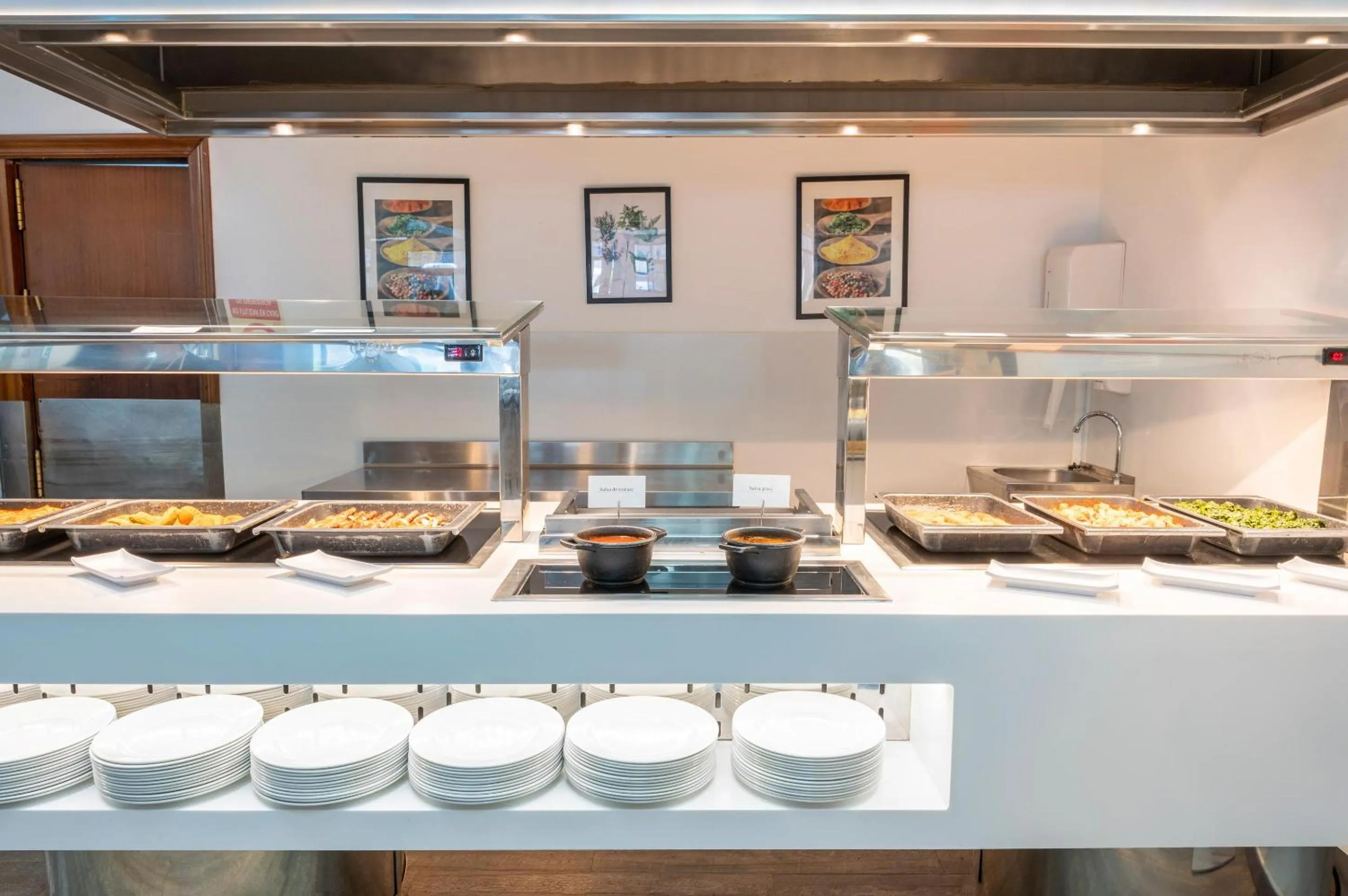 Restaurant/places to eat in Port Vista Oro