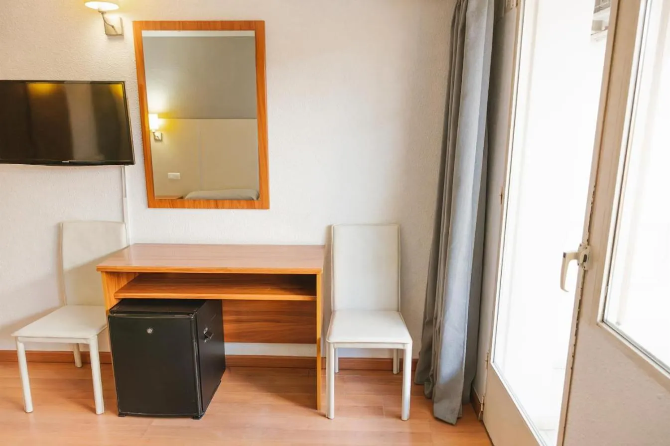 Photo of the whole room in Port Vista Oro