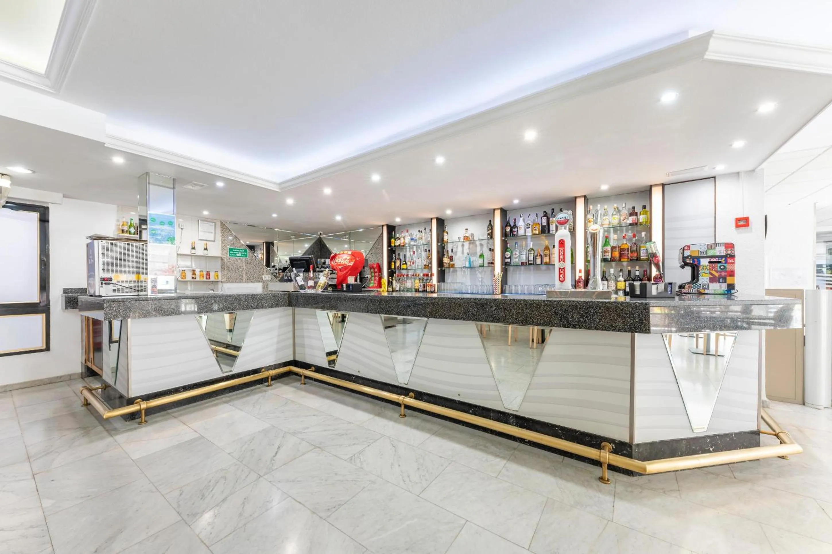 Lounge or bar in Port Vista Oro