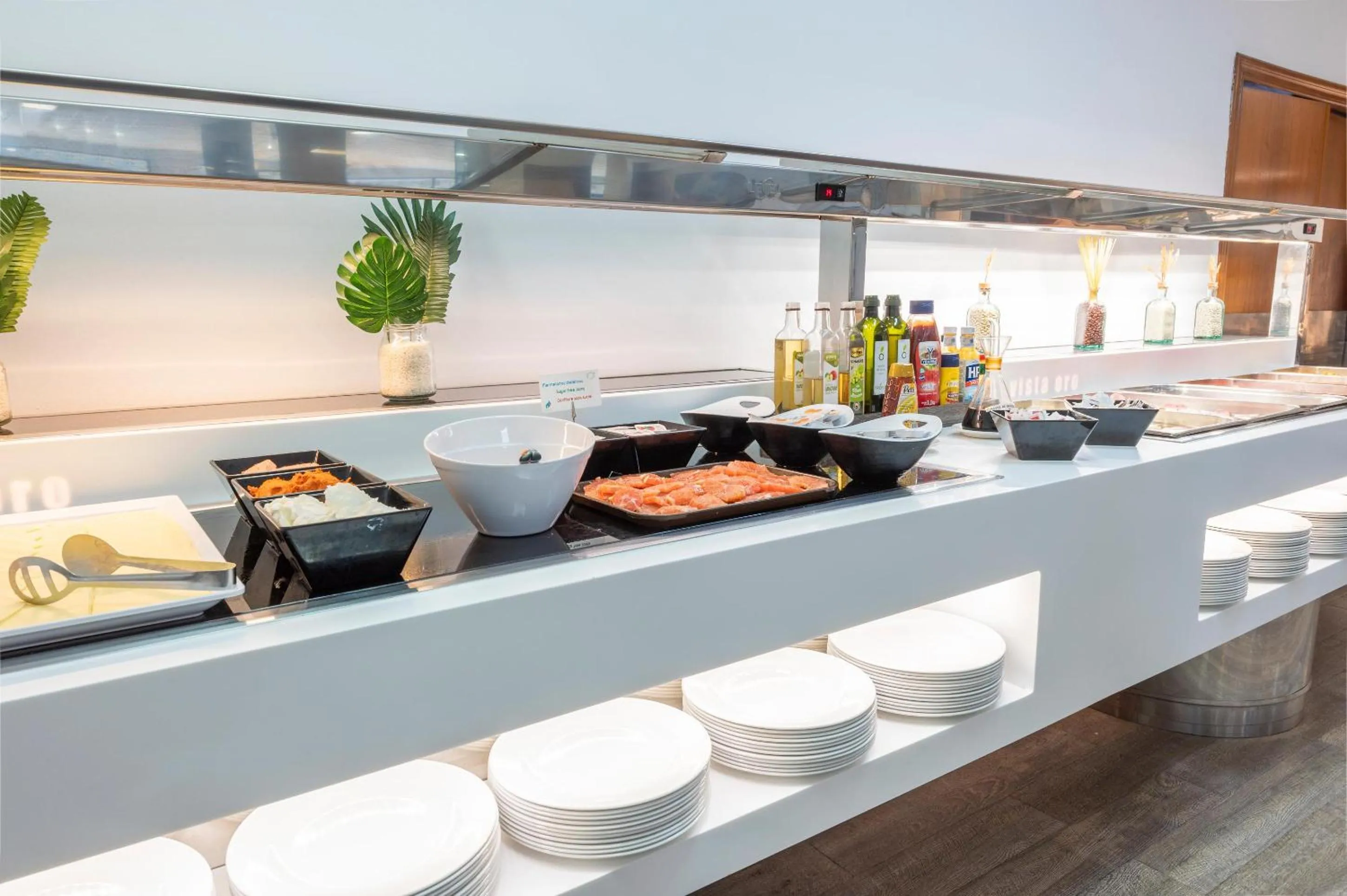 Restaurant/places to eat in Port Vista Oro