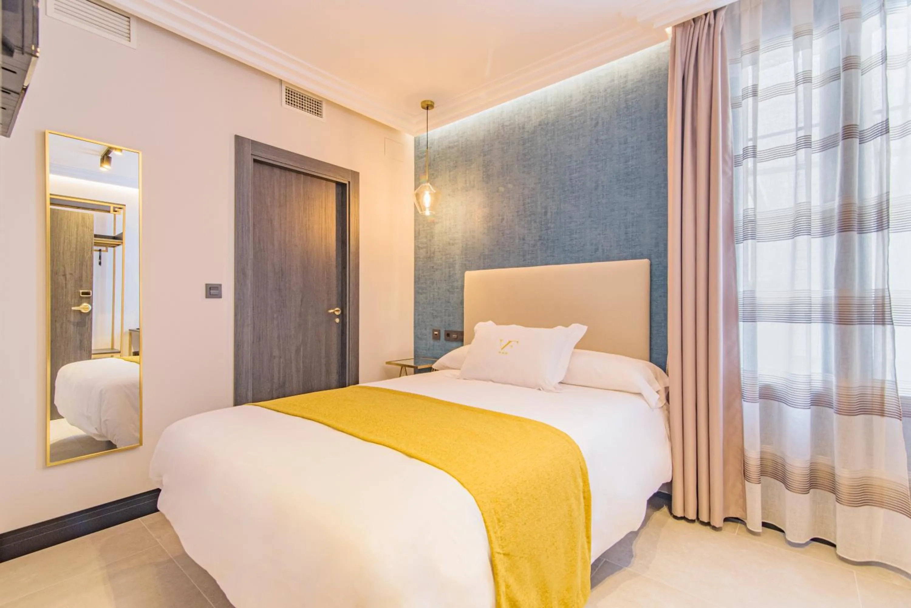 Bed in VESCI FAVENTIA