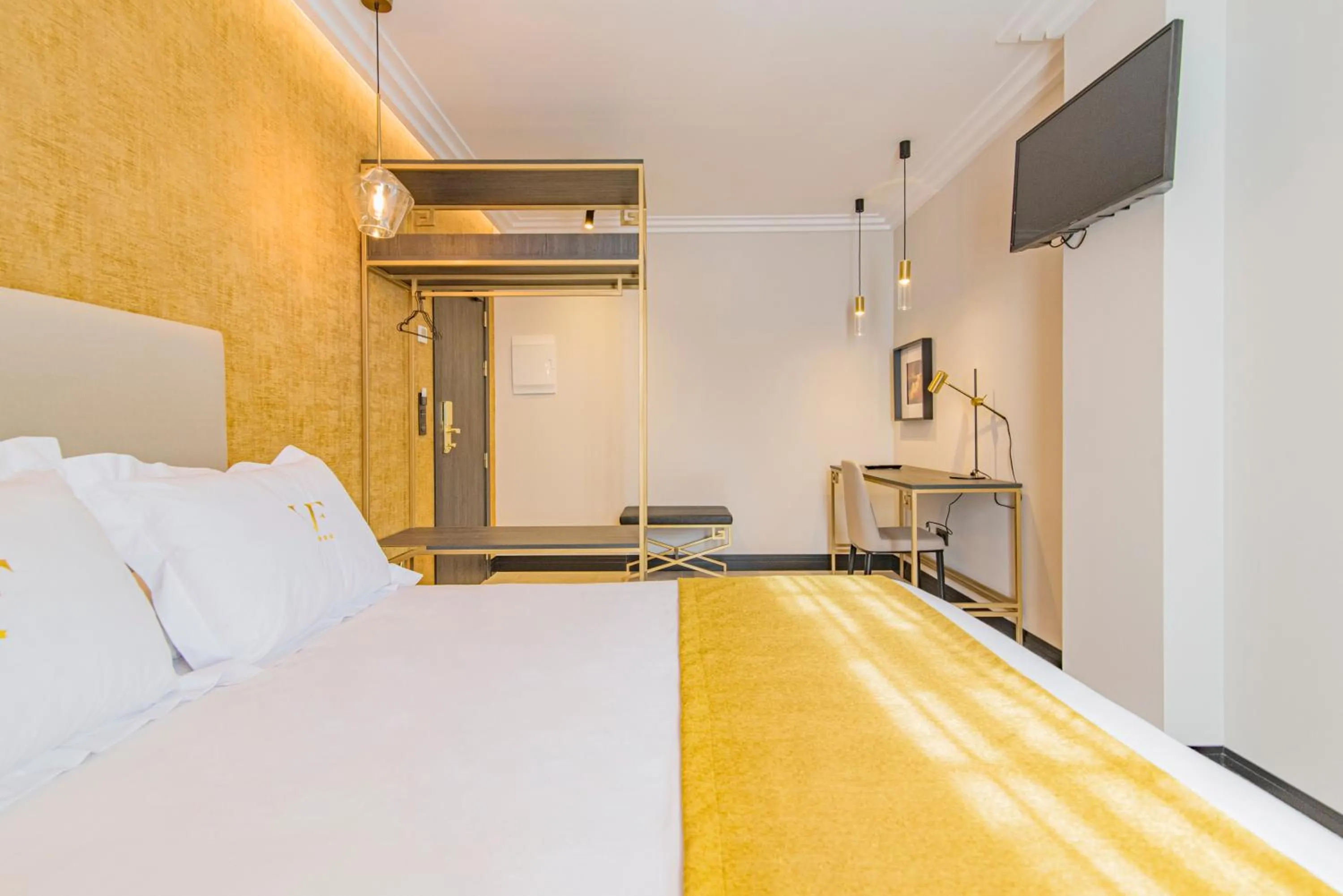 TV and multimedia, Bed in VESCI FAVENTIA