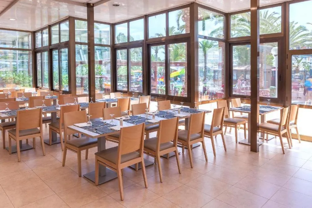 Restaurant/places to eat in Port Denia