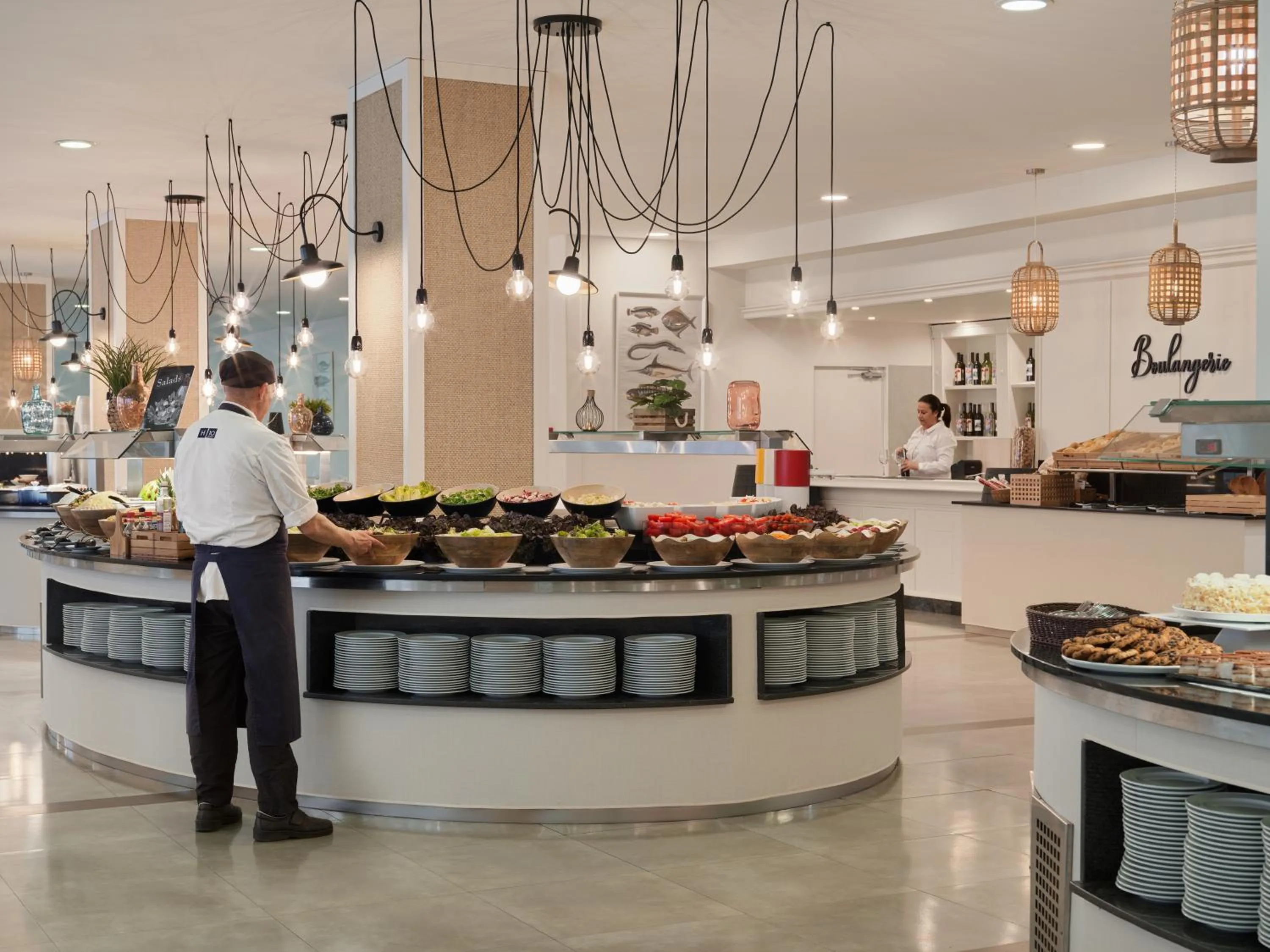 Restaurant/places to eat in H10 Salou Princess