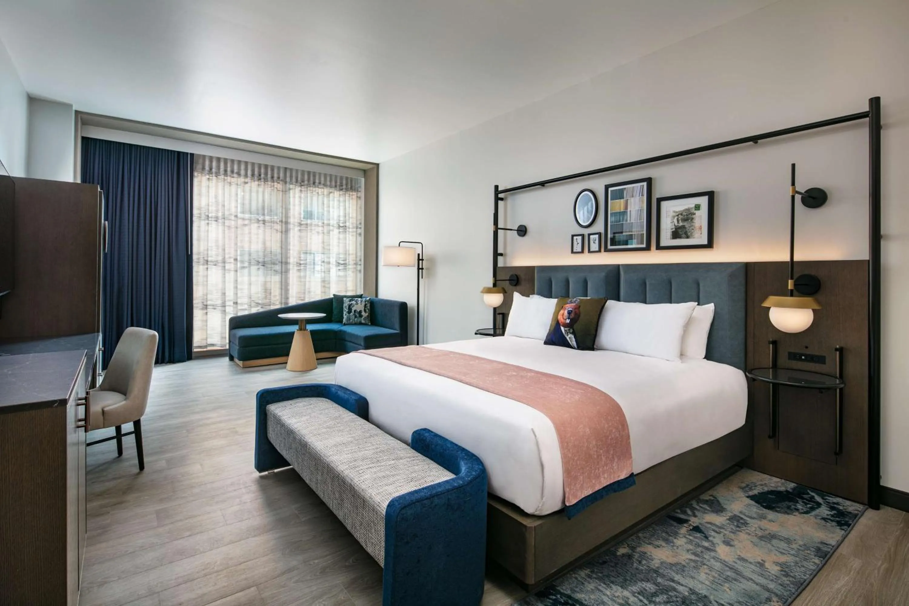 Bedroom, Bed in The Royal Sonesta Washington DC Capitol Hill