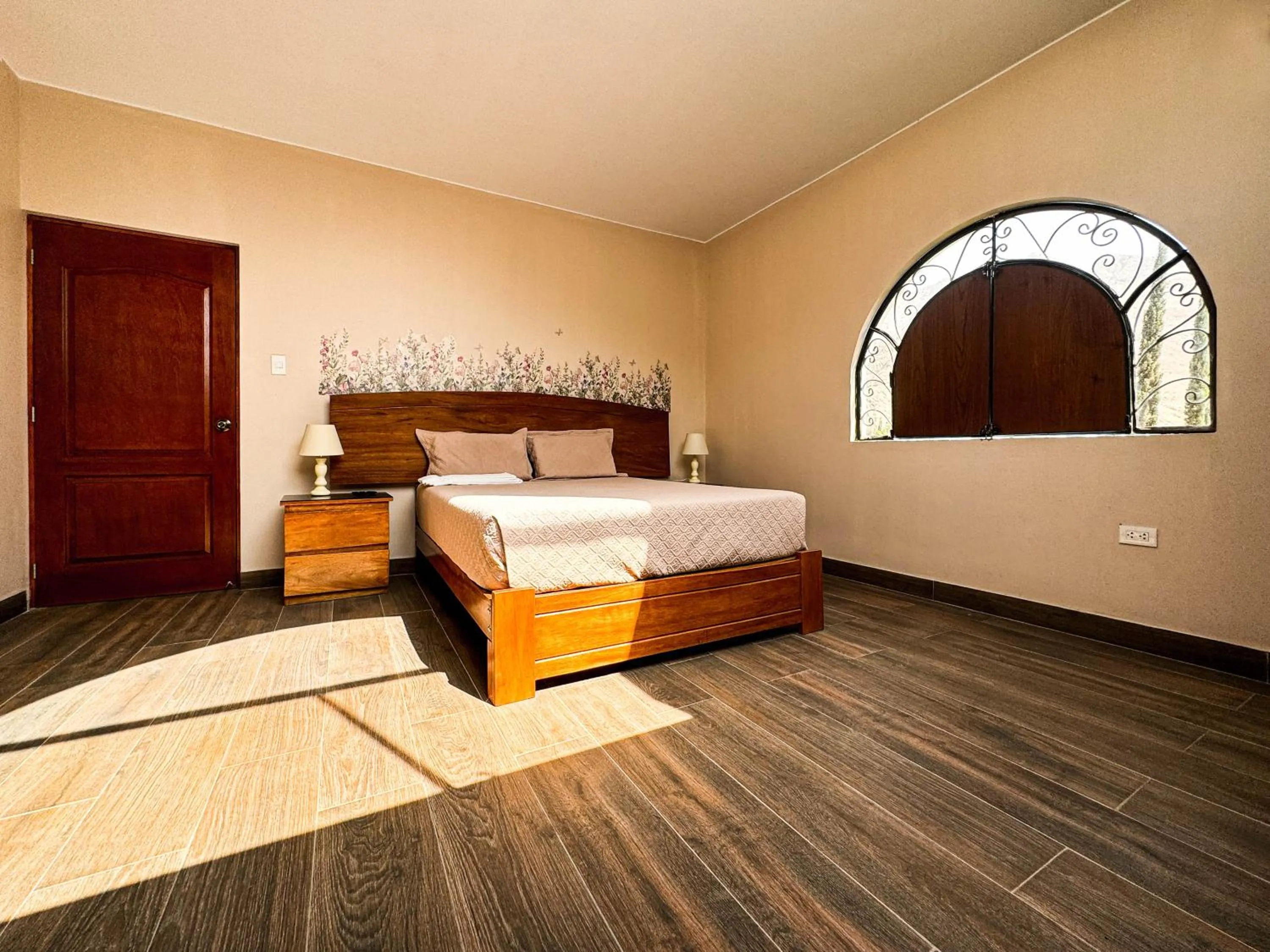 Photo of the whole room, Bed in Casa Hotel Mamaluna