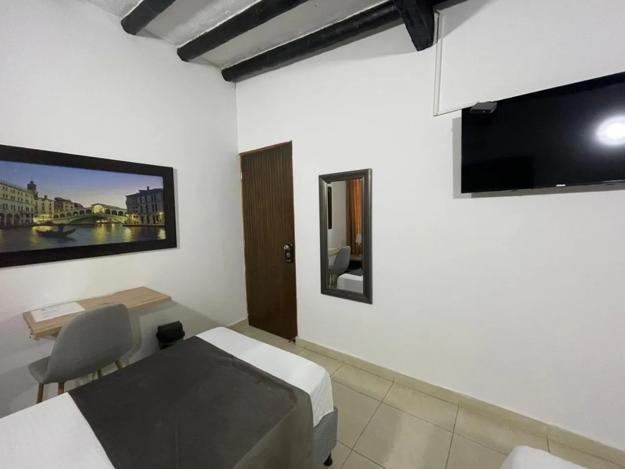 Bed in Aguacatala Hotel Boutique