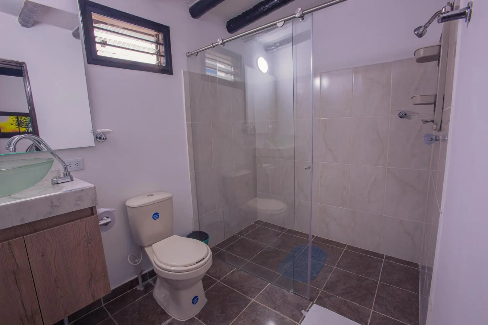 Shower in Aguacatala Hotel Boutique