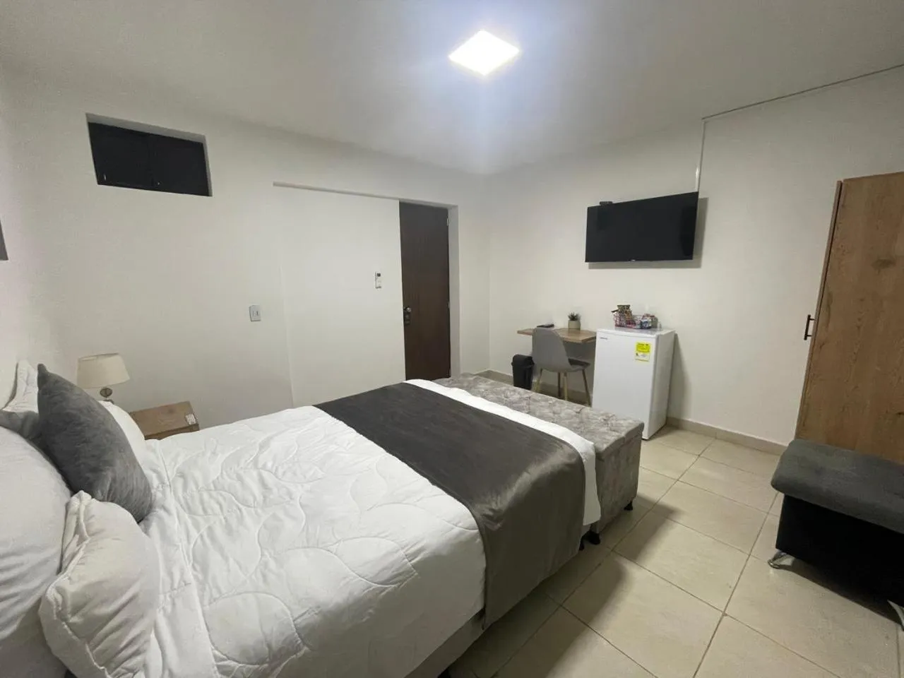 TV and multimedia, Bed in Aguacatala Hotel Boutique