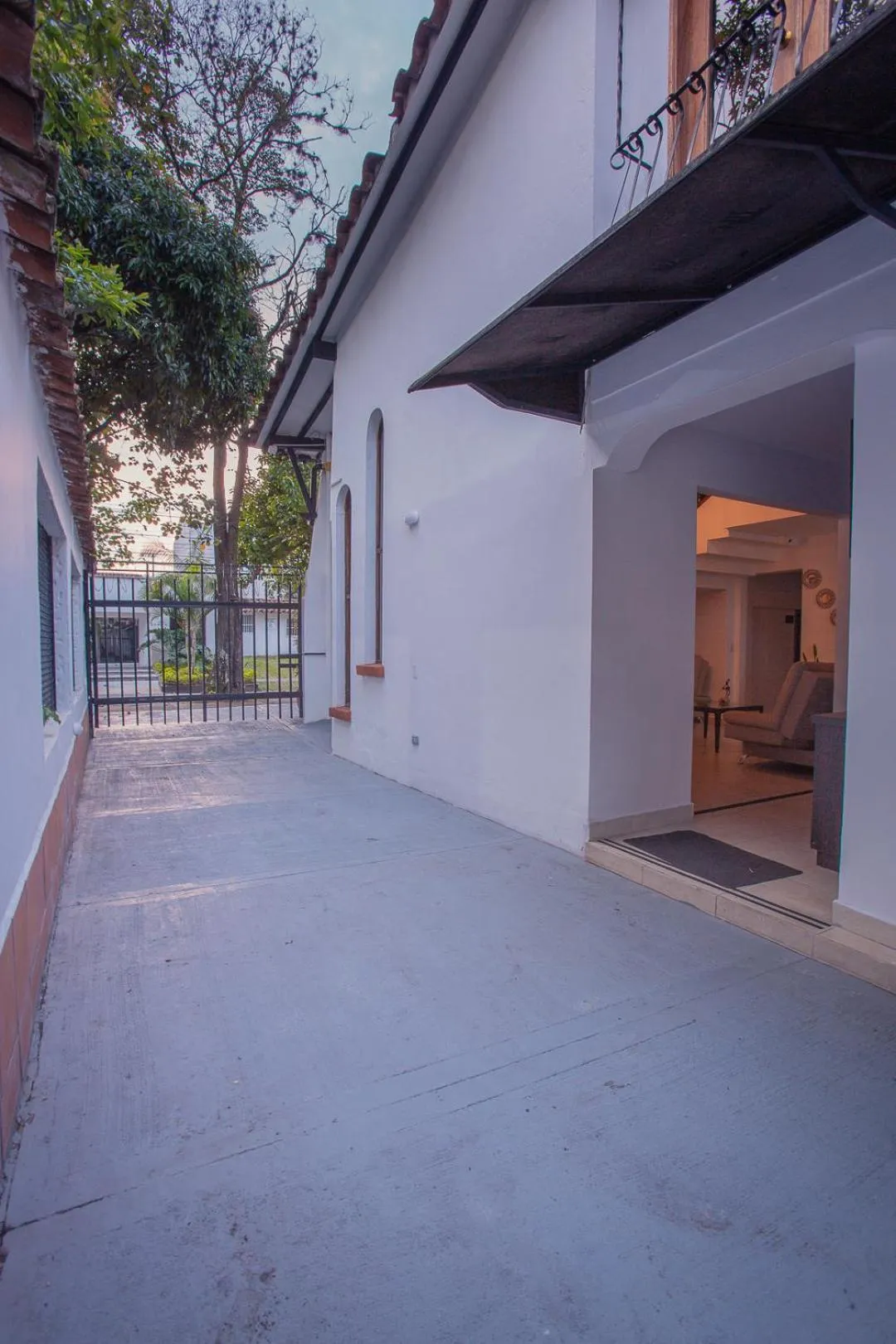 Property building in Aguacatala Hotel Boutique