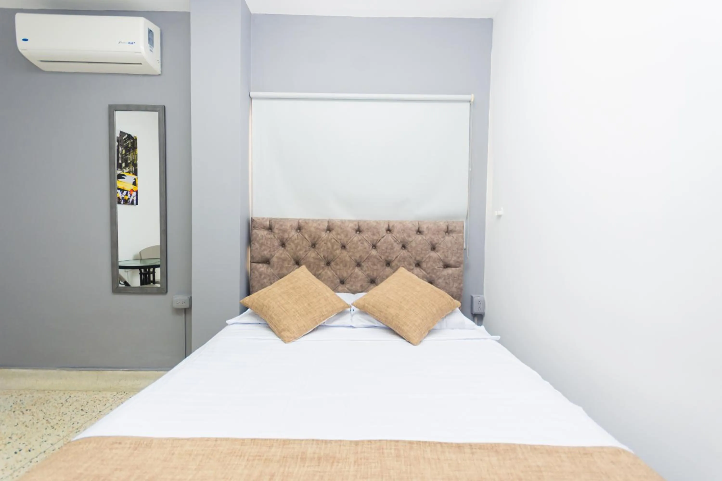 Bed in Hotel Med Suites 94