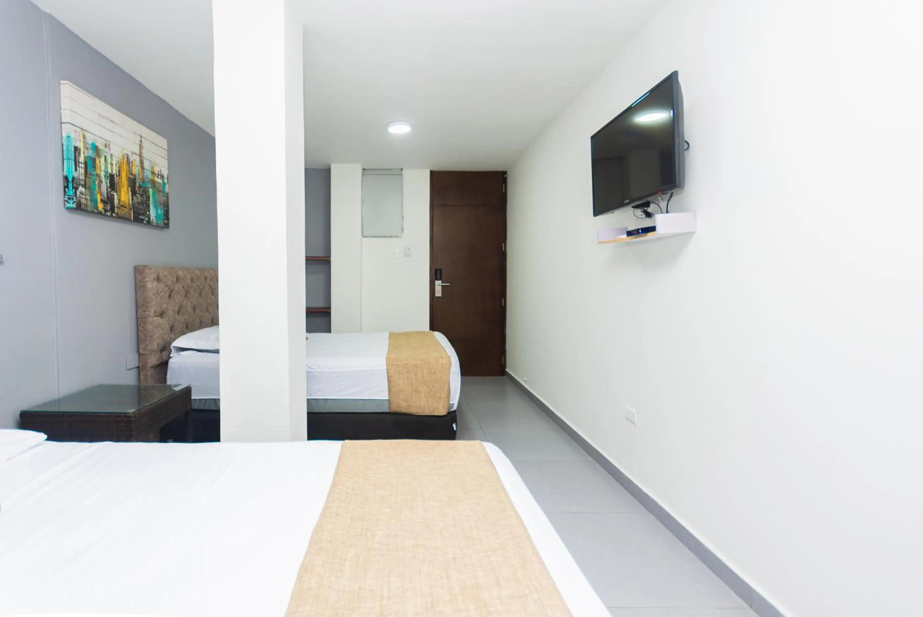 Bed in Hotel Med Suites 94