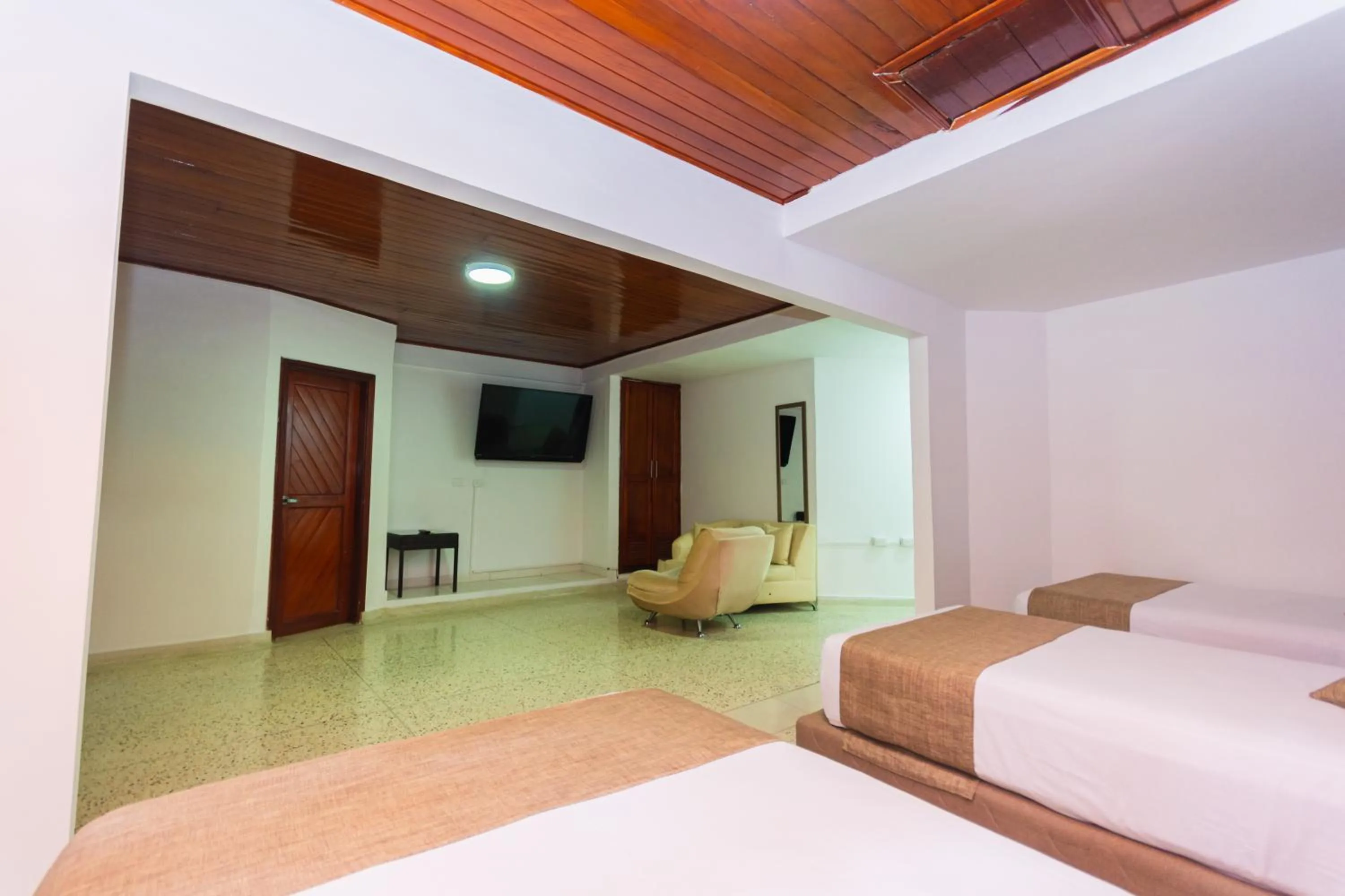 Bed in Hotel Med Suites 94