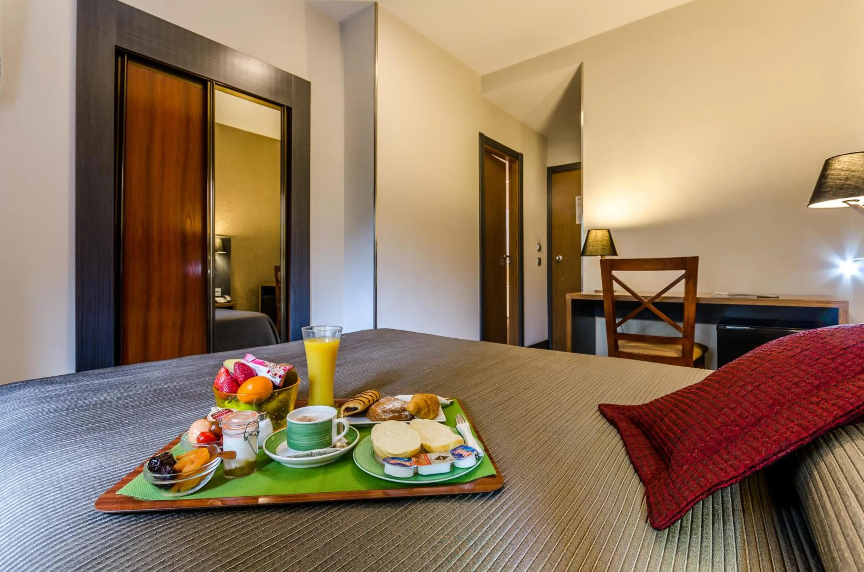 Decorative detail, Bed in Hotel Regio Cádiz