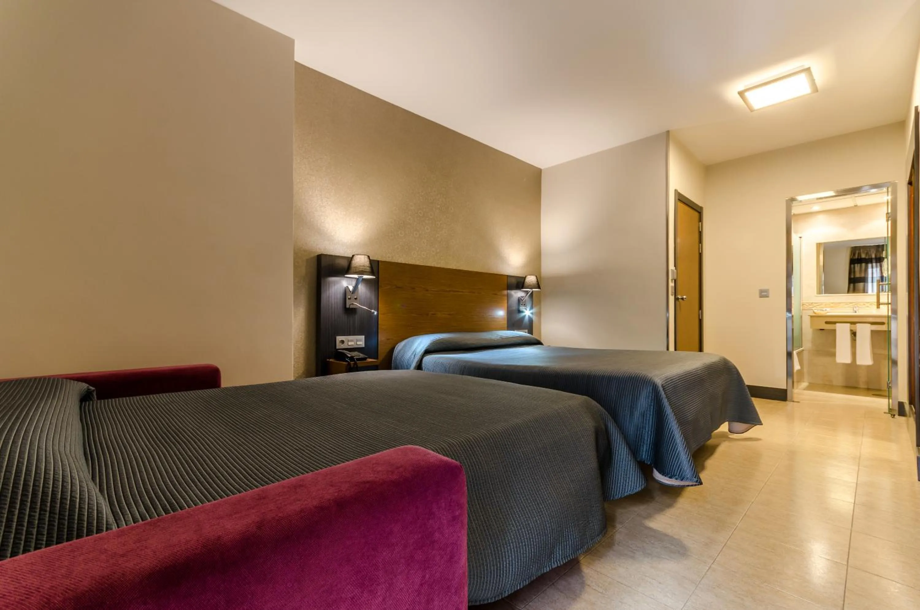 Bed in Hotel Regio Cádiz