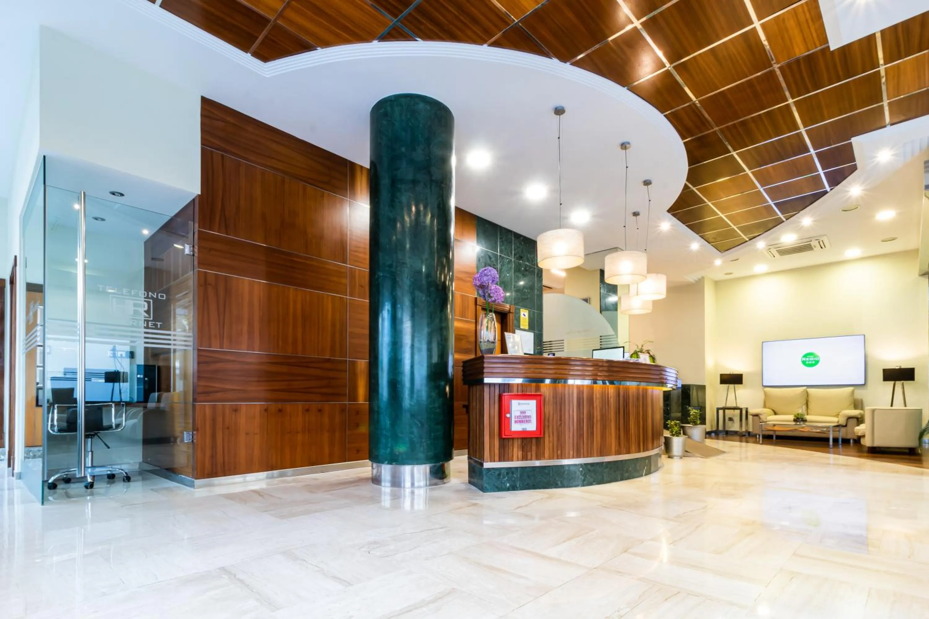 Lobby or reception in Hotel Regio Cádiz