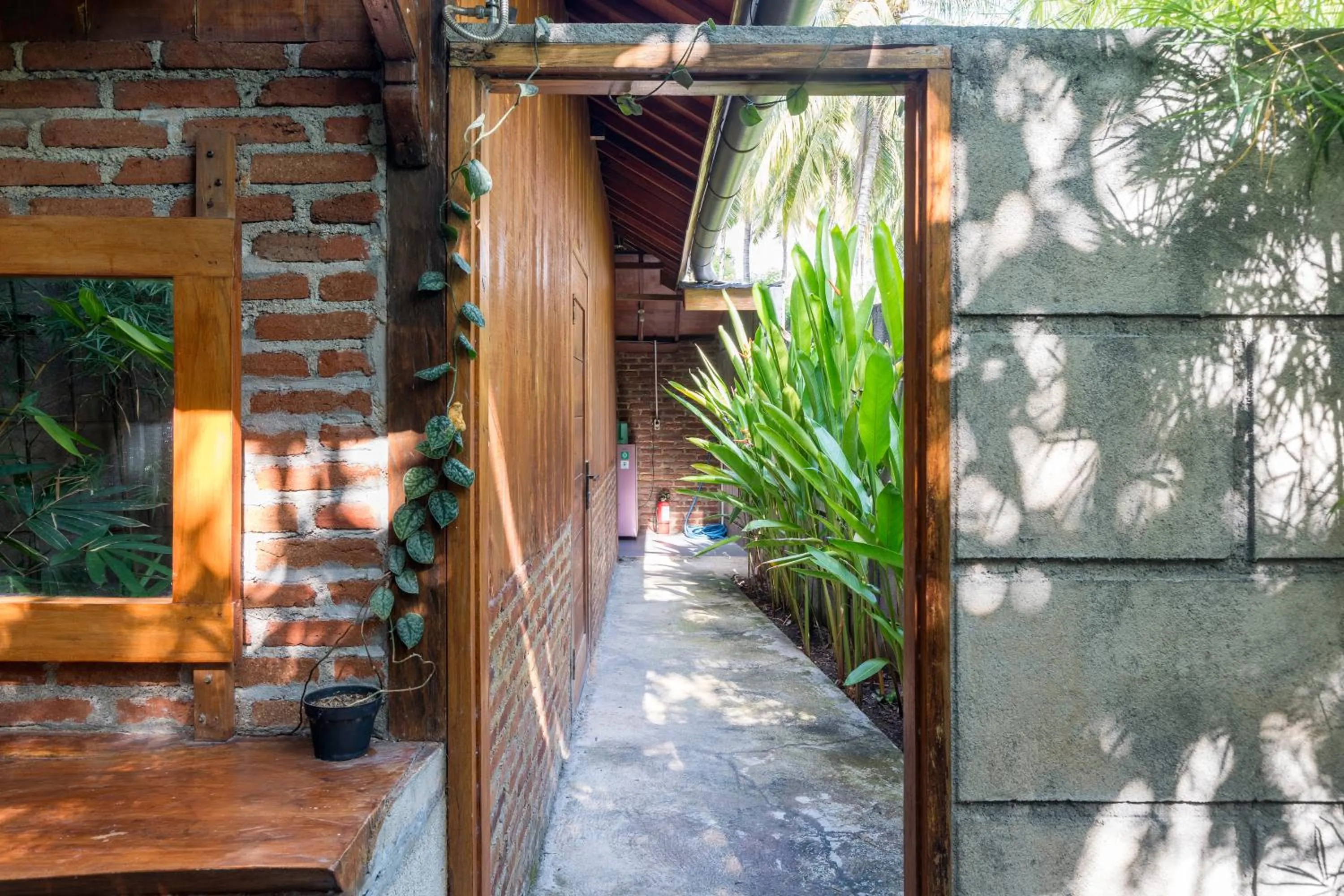 Property building in Tahlia's Villa