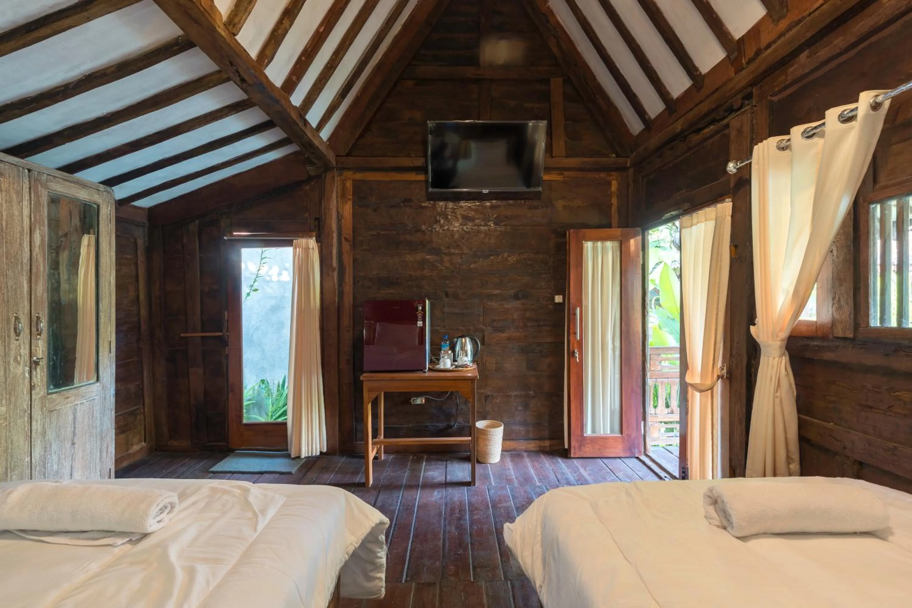 Bed in Tahlia's Villa