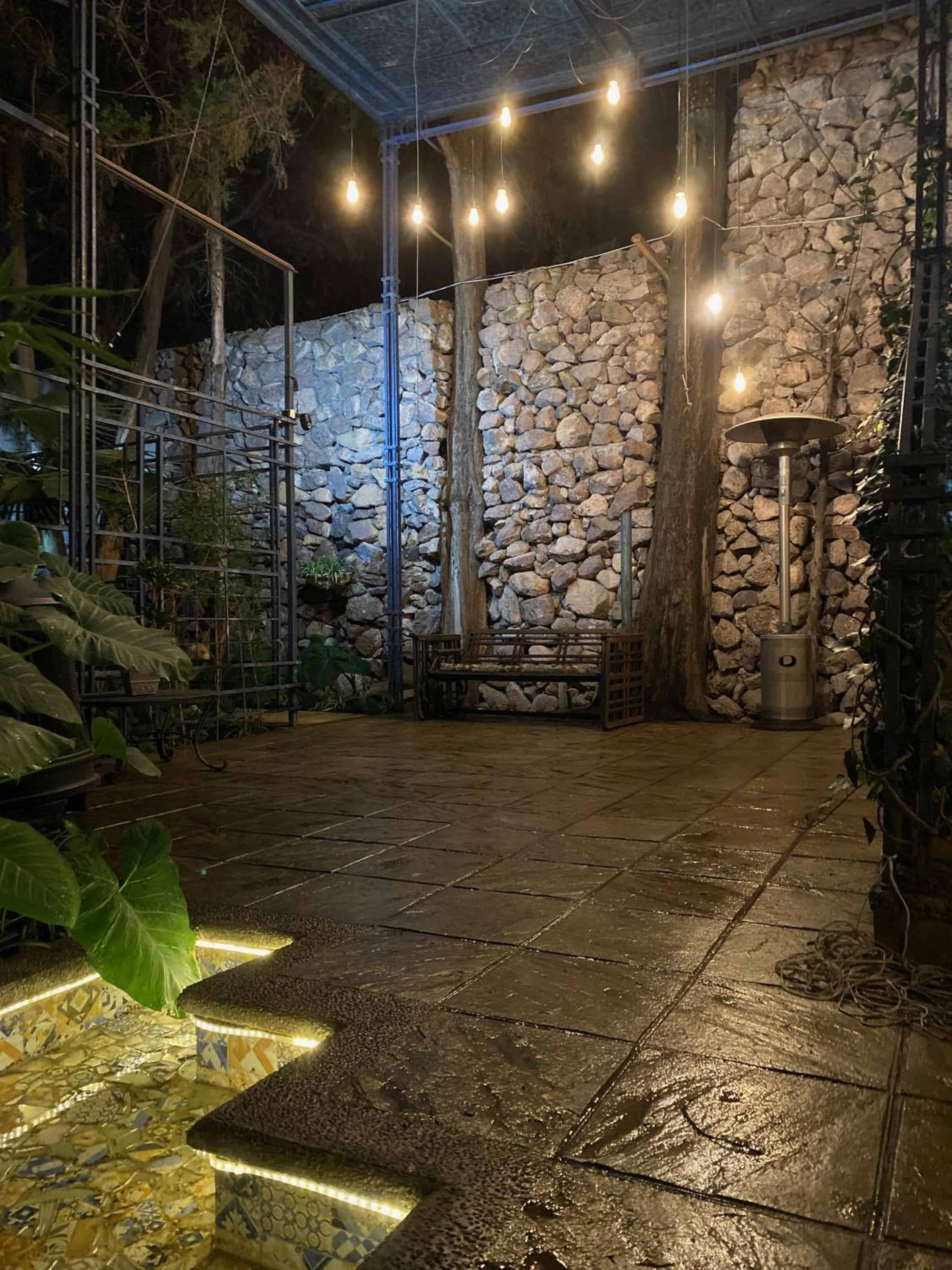 Magnolias Jardin & Boutique Suites