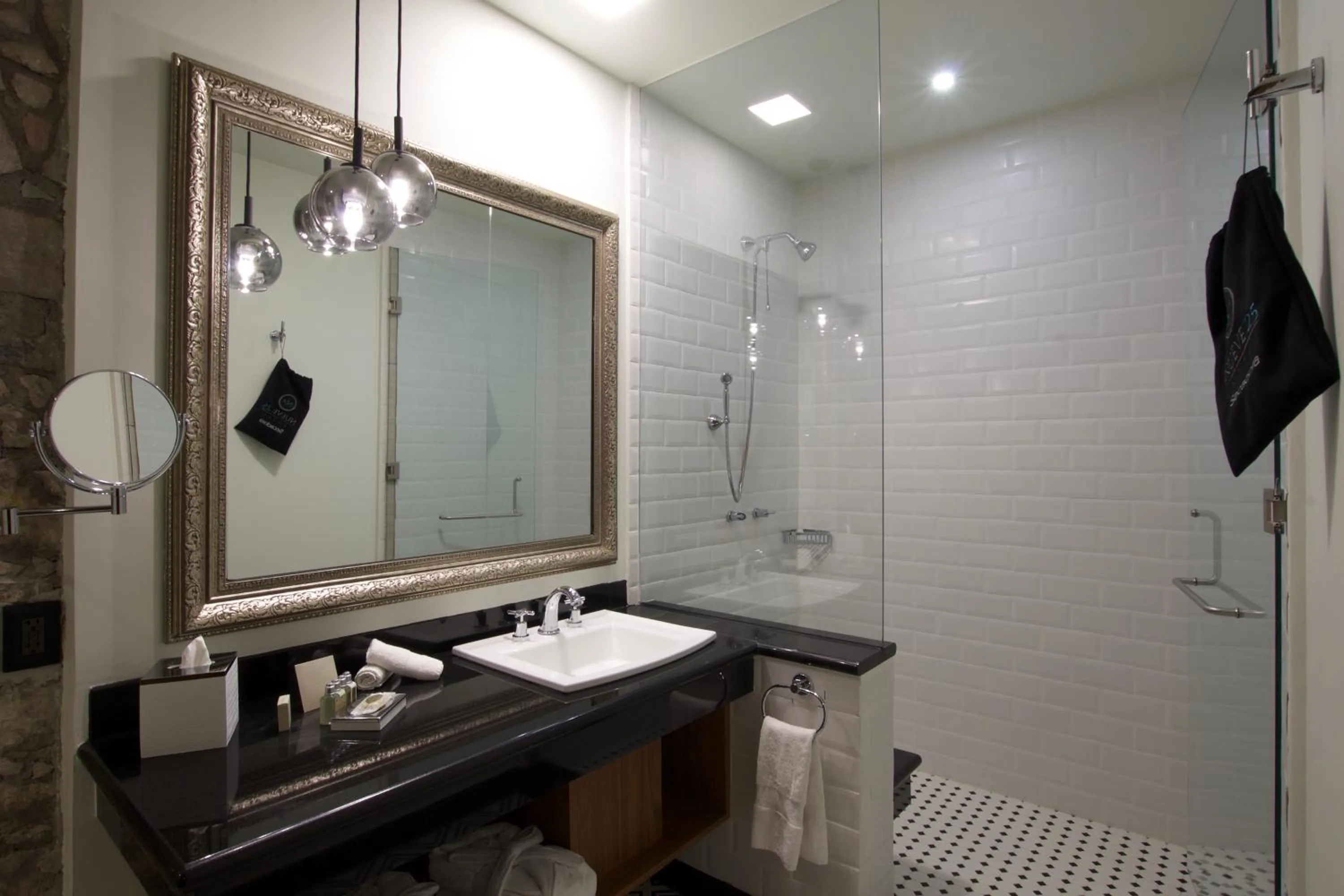 Bathroom in Nueve 25 Hotel Boutique